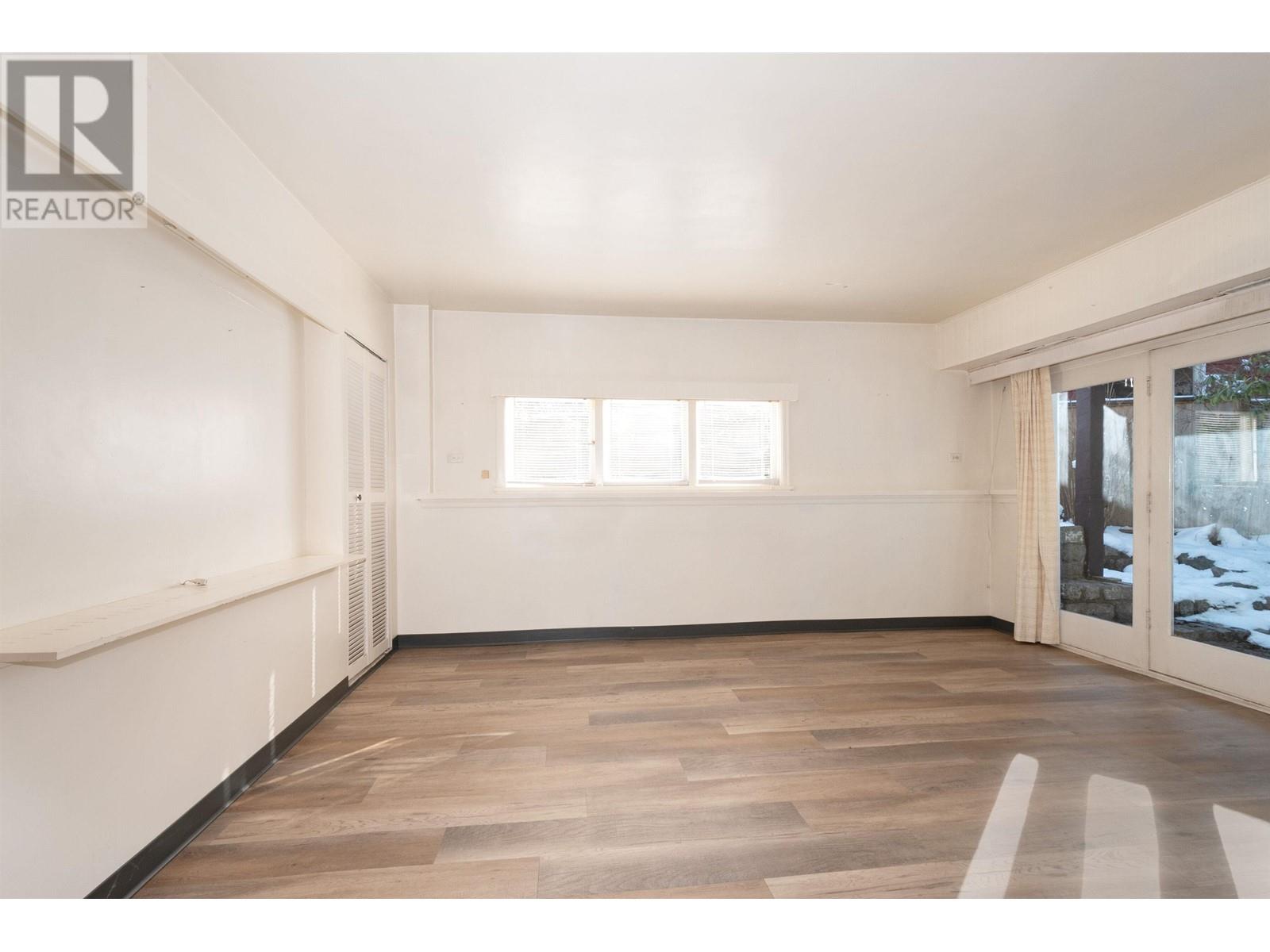 3213 Brookridge Drive, North Vancouver, British Columbia  V7R 3A7 - Photo 5 - R2969197