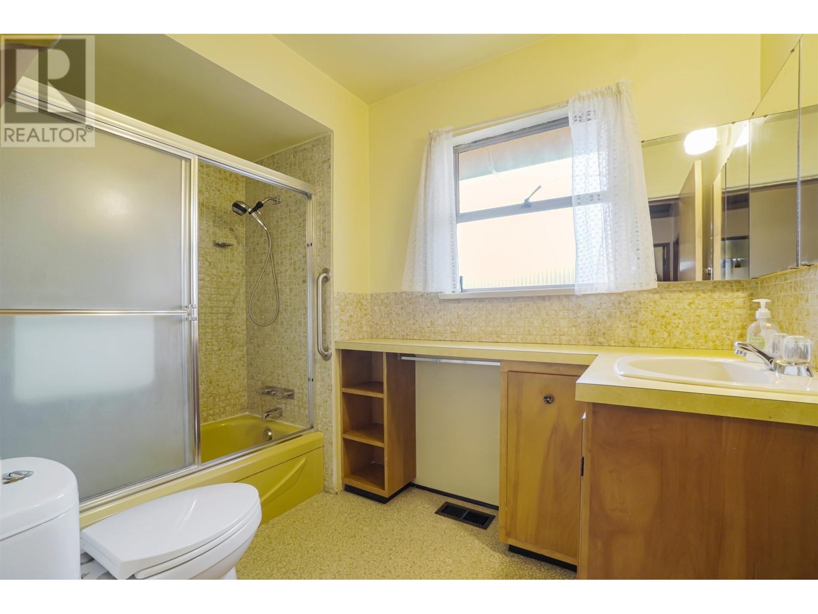 9831 Seacote Road, Richmond, British Columbia  V7A 4A6 - Photo 18 - R2971737