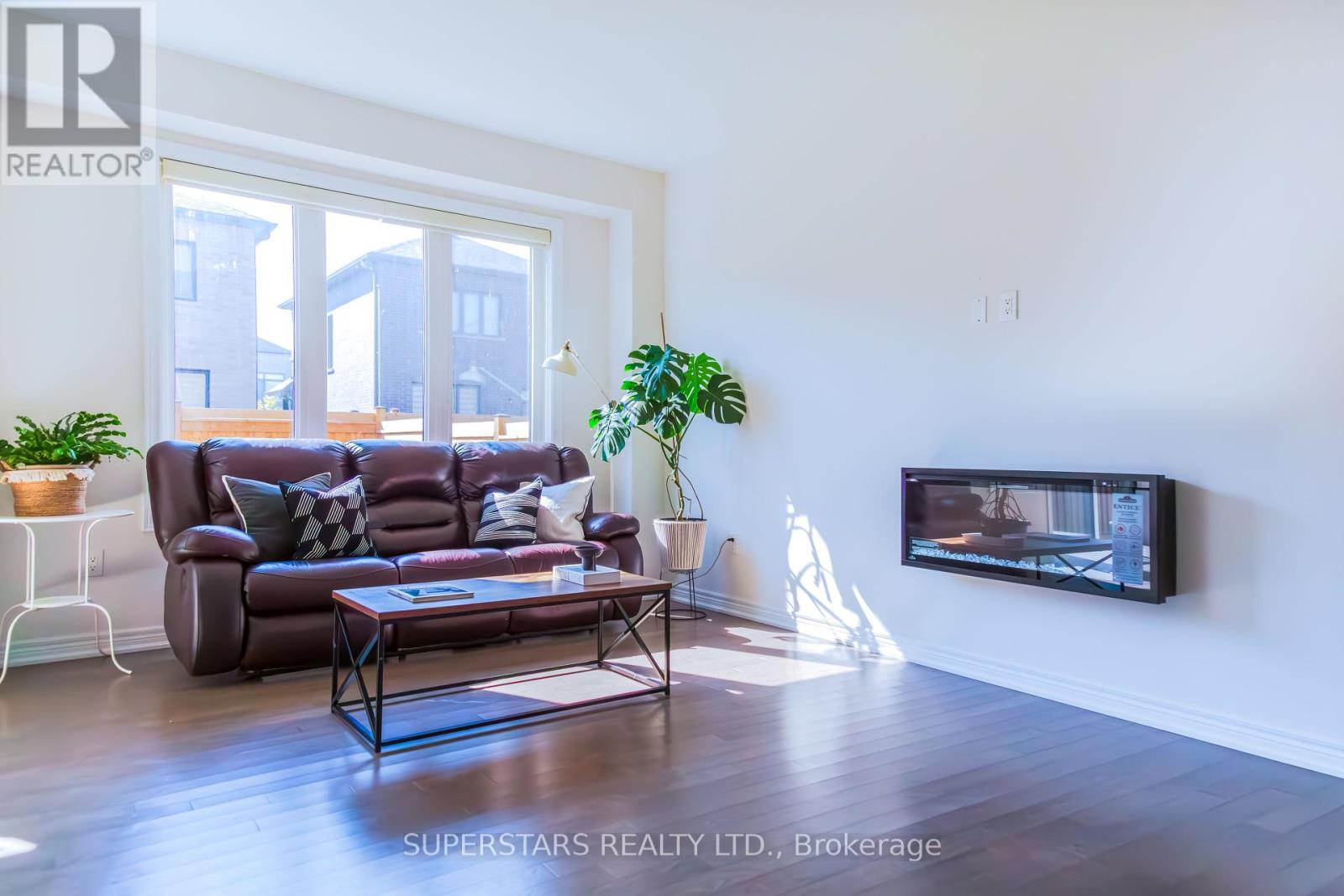 123 Micklefield Avenue, Whitby, Ontario  L1P 0L3 - Photo 5 - E11994245