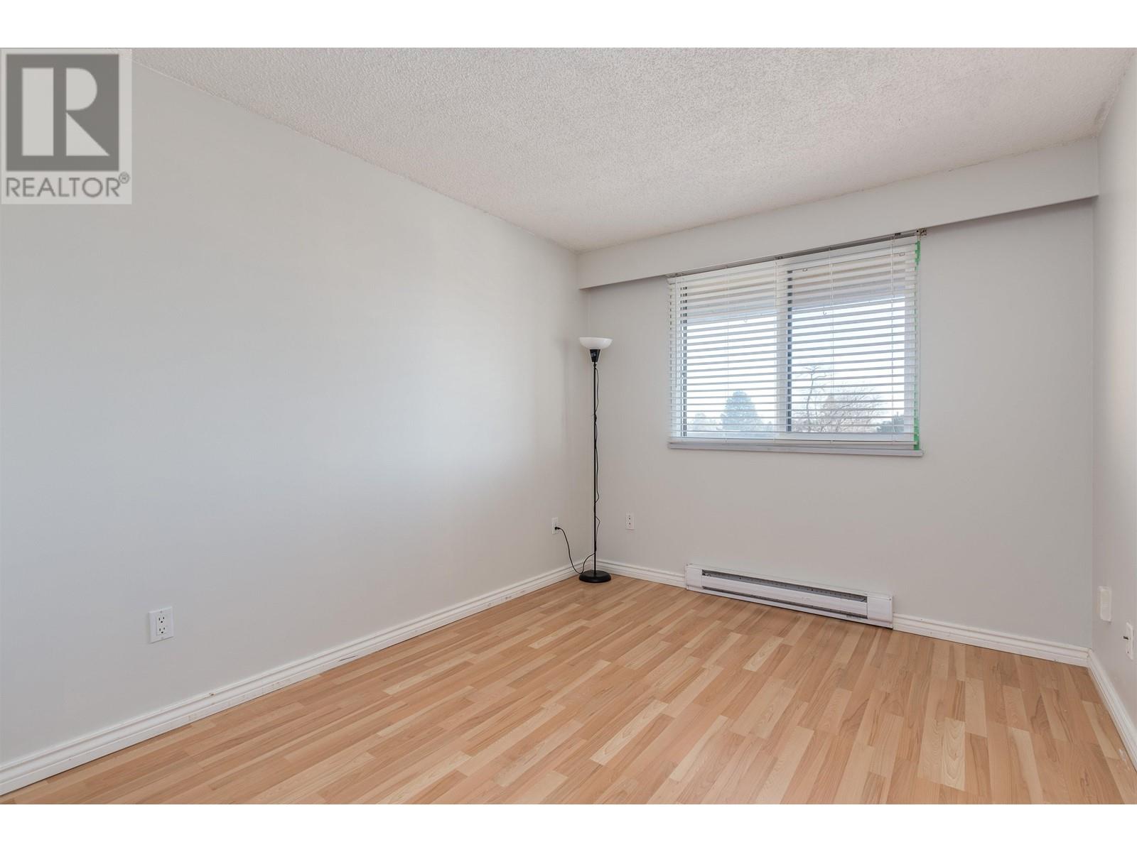 Listing Picture 20 of 25 : 406 8120 COLONIAL DRIVE, Richmond / 烈治文 - 魯藝地產 Yvonne Lu Group - MLS Medallion Club Member