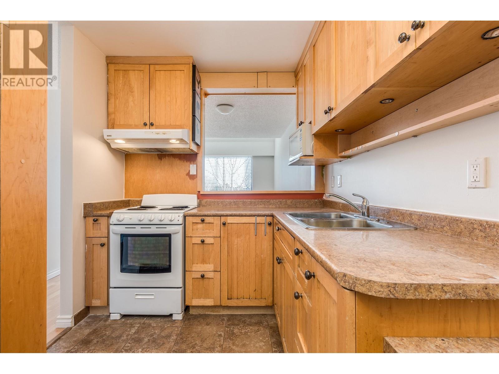 Listing Picture 15 of 25 : 406 8120 COLONIAL DRIVE, Richmond / 烈治文 - 魯藝地產 Yvonne Lu Group - MLS Medallion Club Member