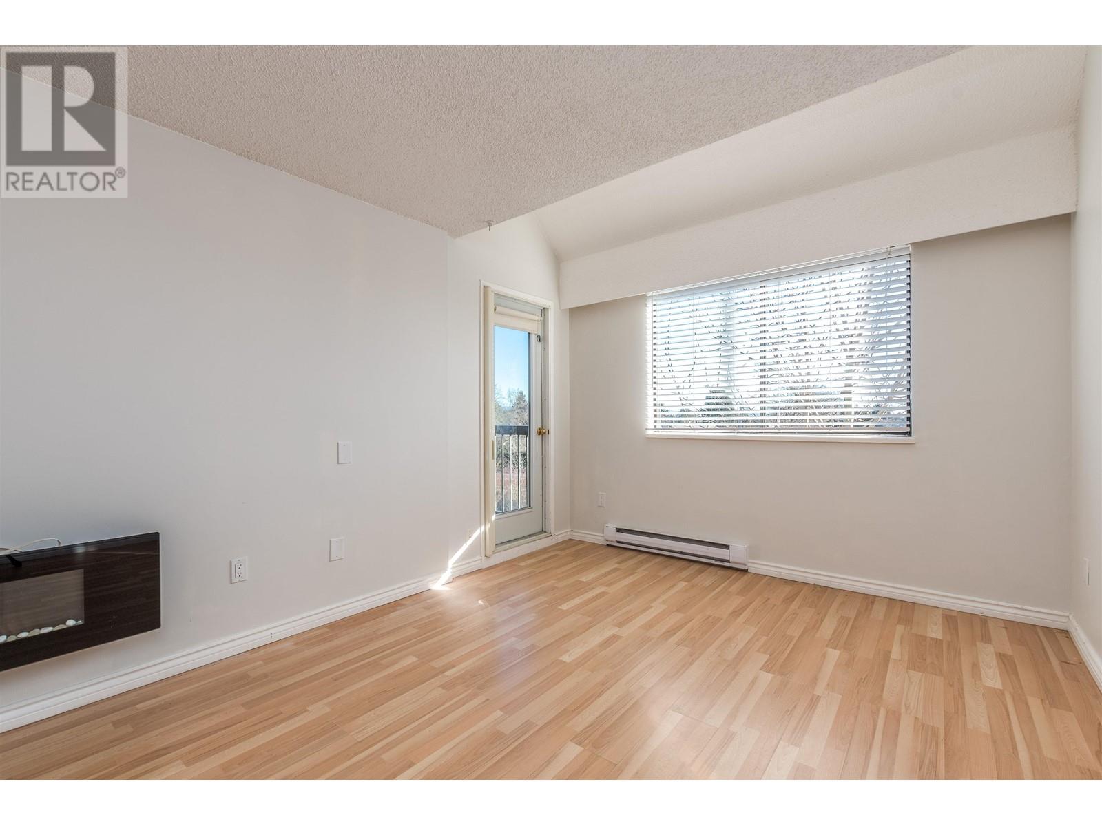 Listing Picture 5 of 25 : 406 8120 COLONIAL DRIVE, Richmond / 烈治文 - 魯藝地產 Yvonne Lu Group - MLS Medallion Club Member
