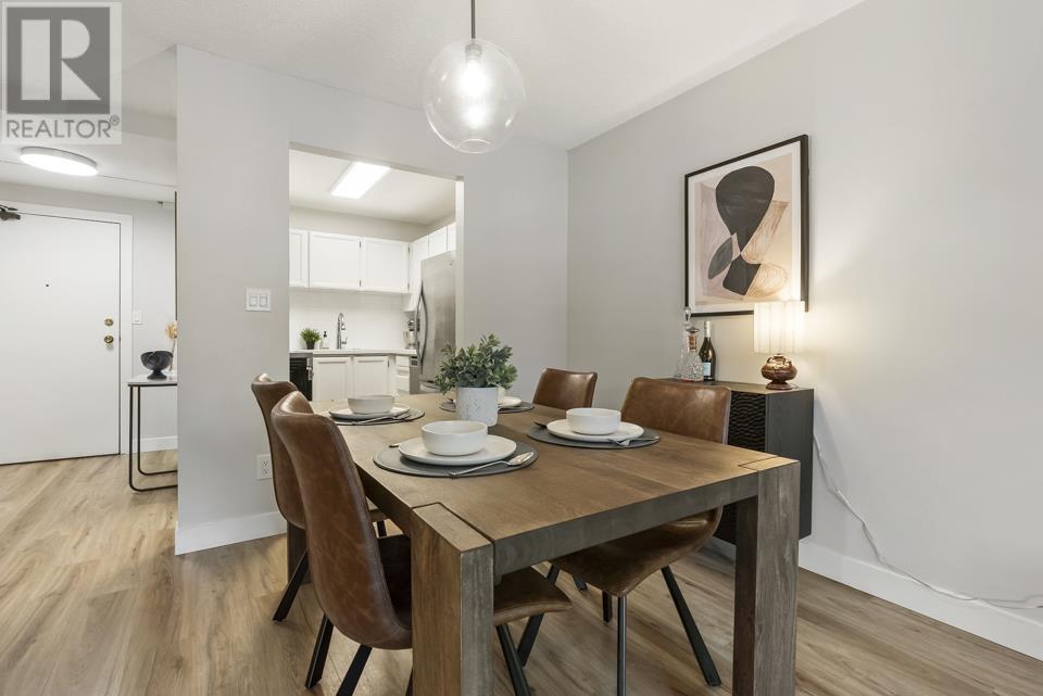 Listing Picture 7 of 27 : 204 575 W 13TH AVENUE, Vancouver / 溫哥華 - 魯藝地產 Yvonne Lu Group - MLS Medallion Club Member