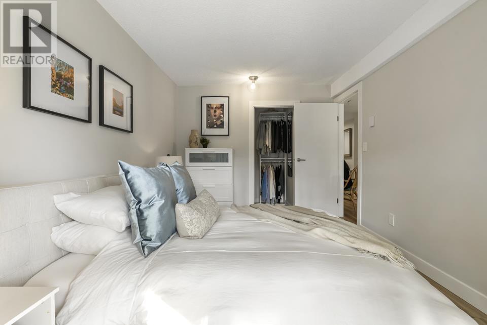 Listing Picture 18 of 27 : 204 575 W 13TH AVENUE, Vancouver / 溫哥華 - 魯藝地產 Yvonne Lu Group - MLS Medallion Club Member