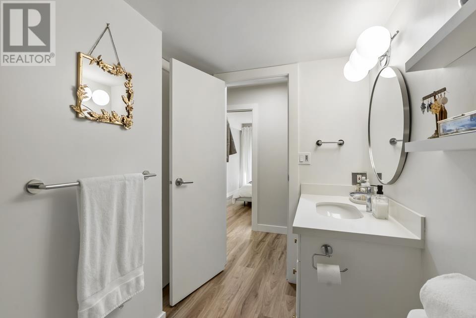 Listing Picture 13 of 27 : 204 575 W 13TH AVENUE, Vancouver / 溫哥華 - 魯藝地產 Yvonne Lu Group - MLS Medallion Club Member