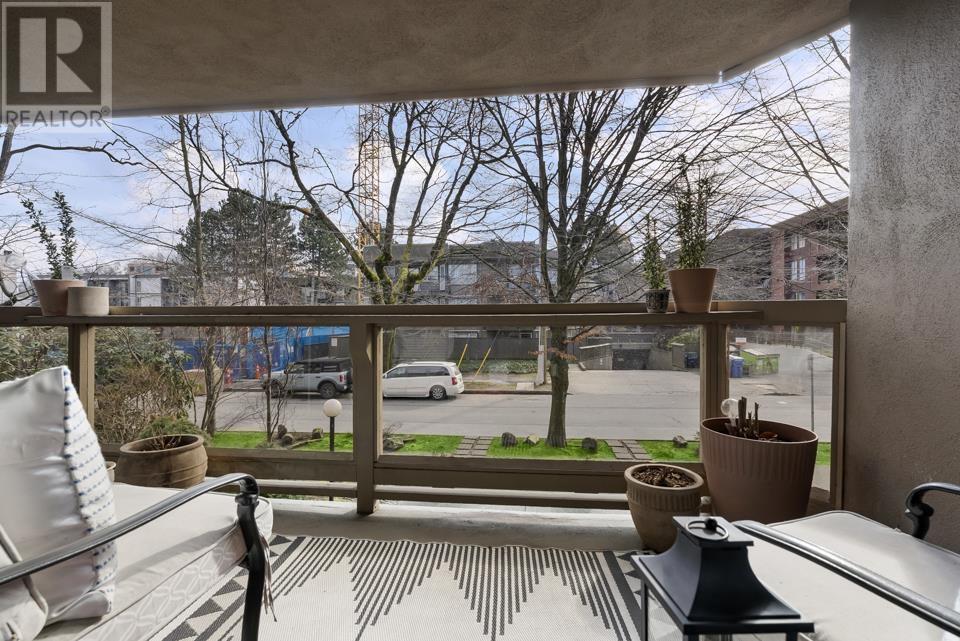 Listing Picture 23 of 27 : 204 575 W 13TH AVENUE, Vancouver / 溫哥華 - 魯藝地產 Yvonne Lu Group - MLS Medallion Club Member