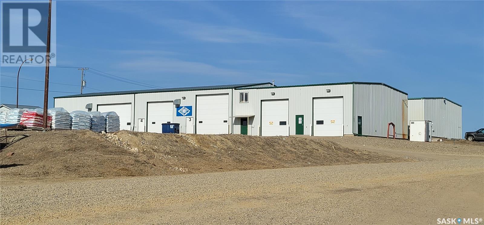 1497&1511 Sidney STREET W, Swift Current, Saskatchewan