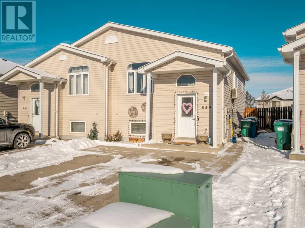 849 Blackfoot Terrace W, Lethbridge, Alberta  T1K 7Y7 - Photo 1 - A2193269