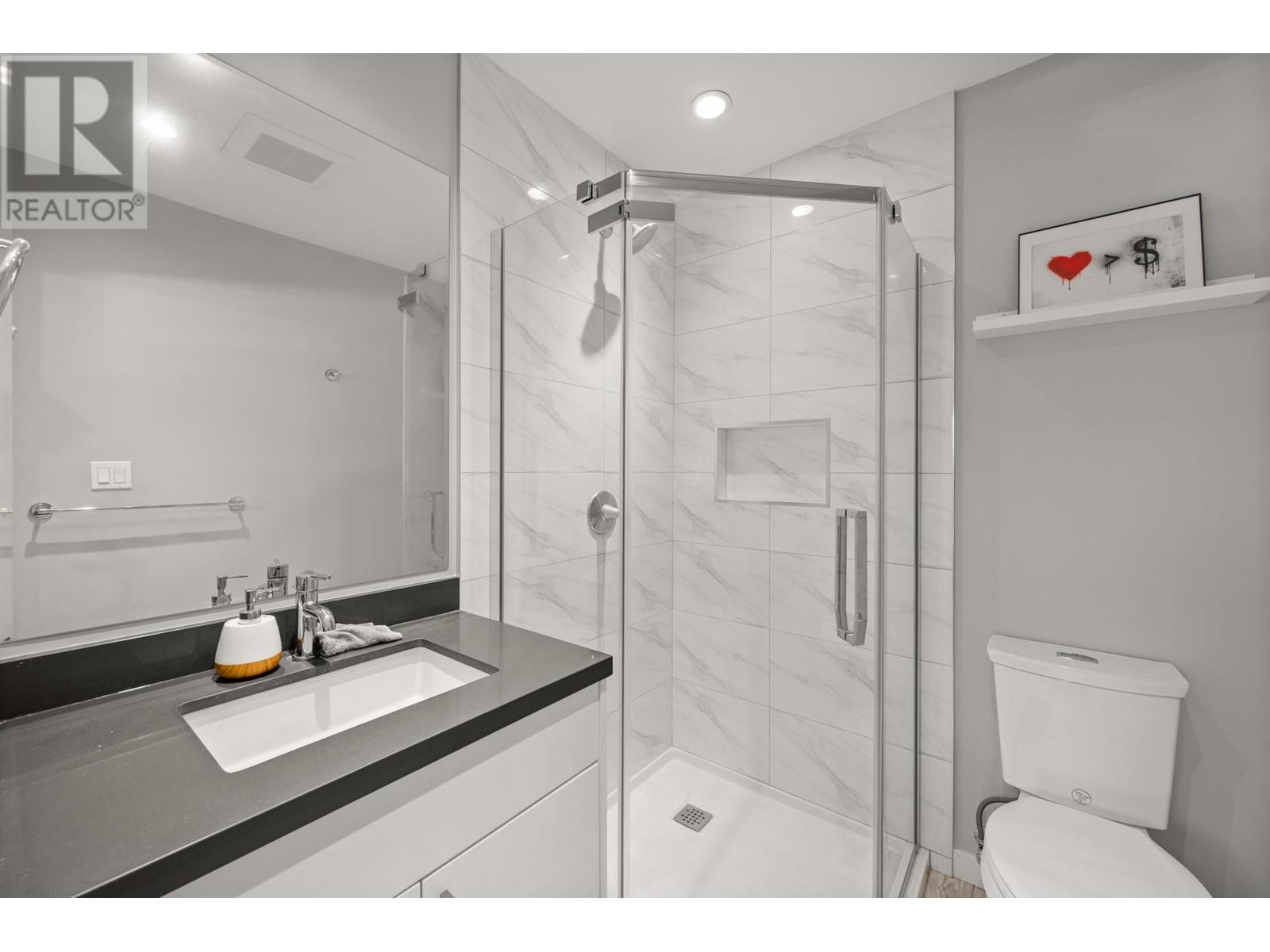 3160 E 6th Avenue, Vancouver, British Columbia  V5M 1S5 - Photo 11 - R2971905
