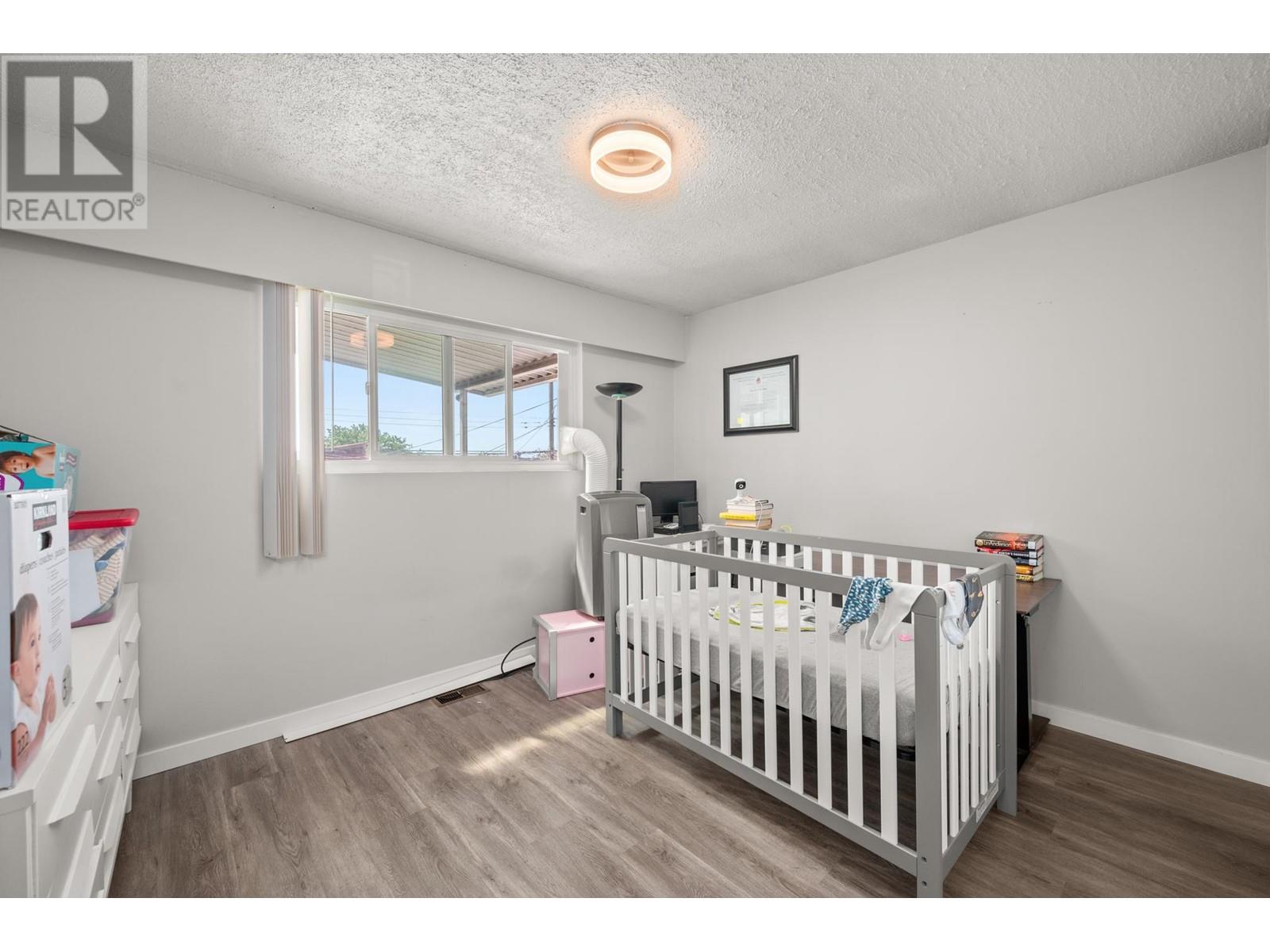 3160 E 6th Avenue, Vancouver, British Columbia  V5M 1S5 - Photo 12 - R2971905