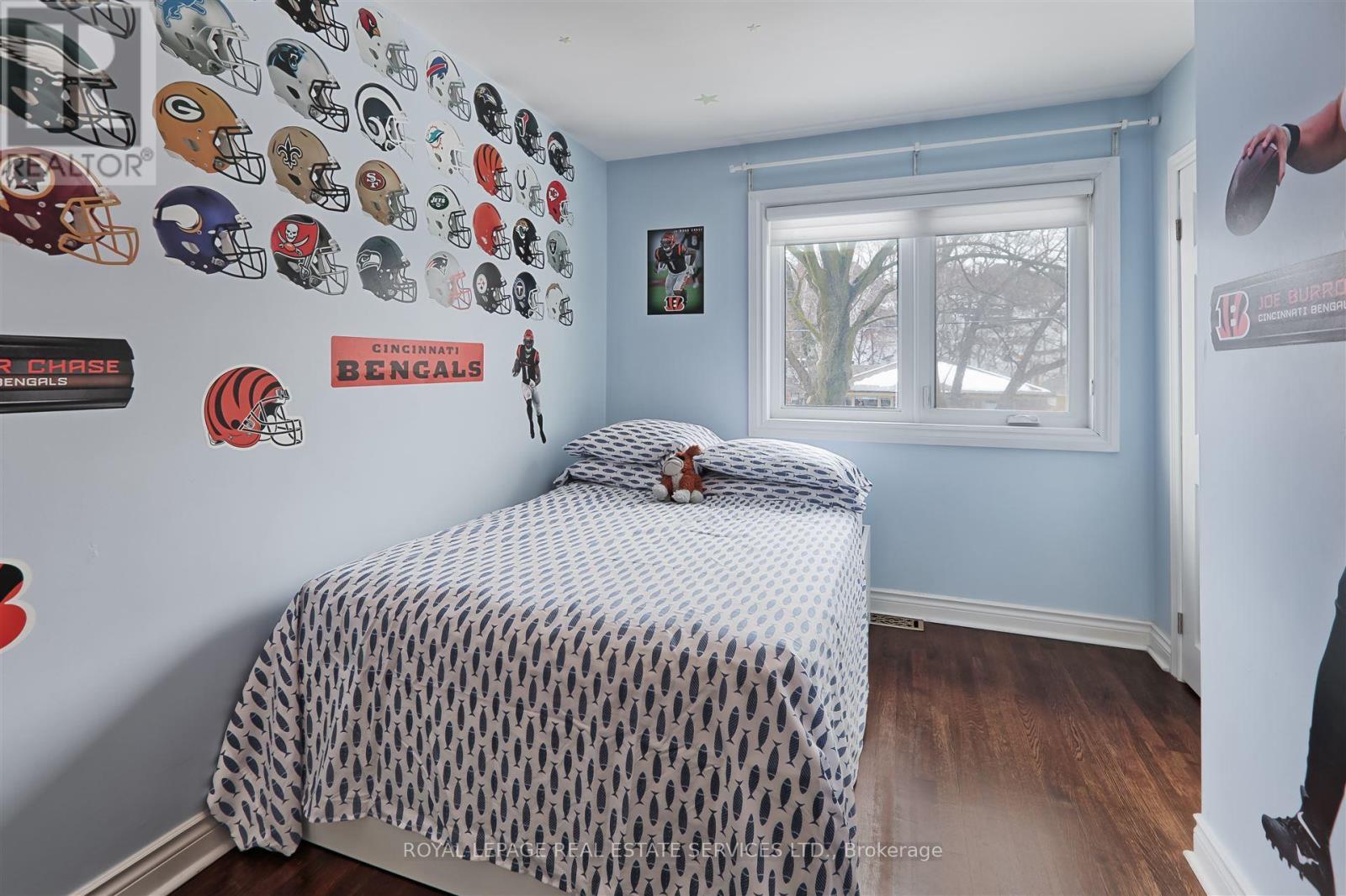 17 Worthington Crescent, Toronto (High Park-Swansea), Ontario  M6S 3P5 - Photo 27 - W11994280