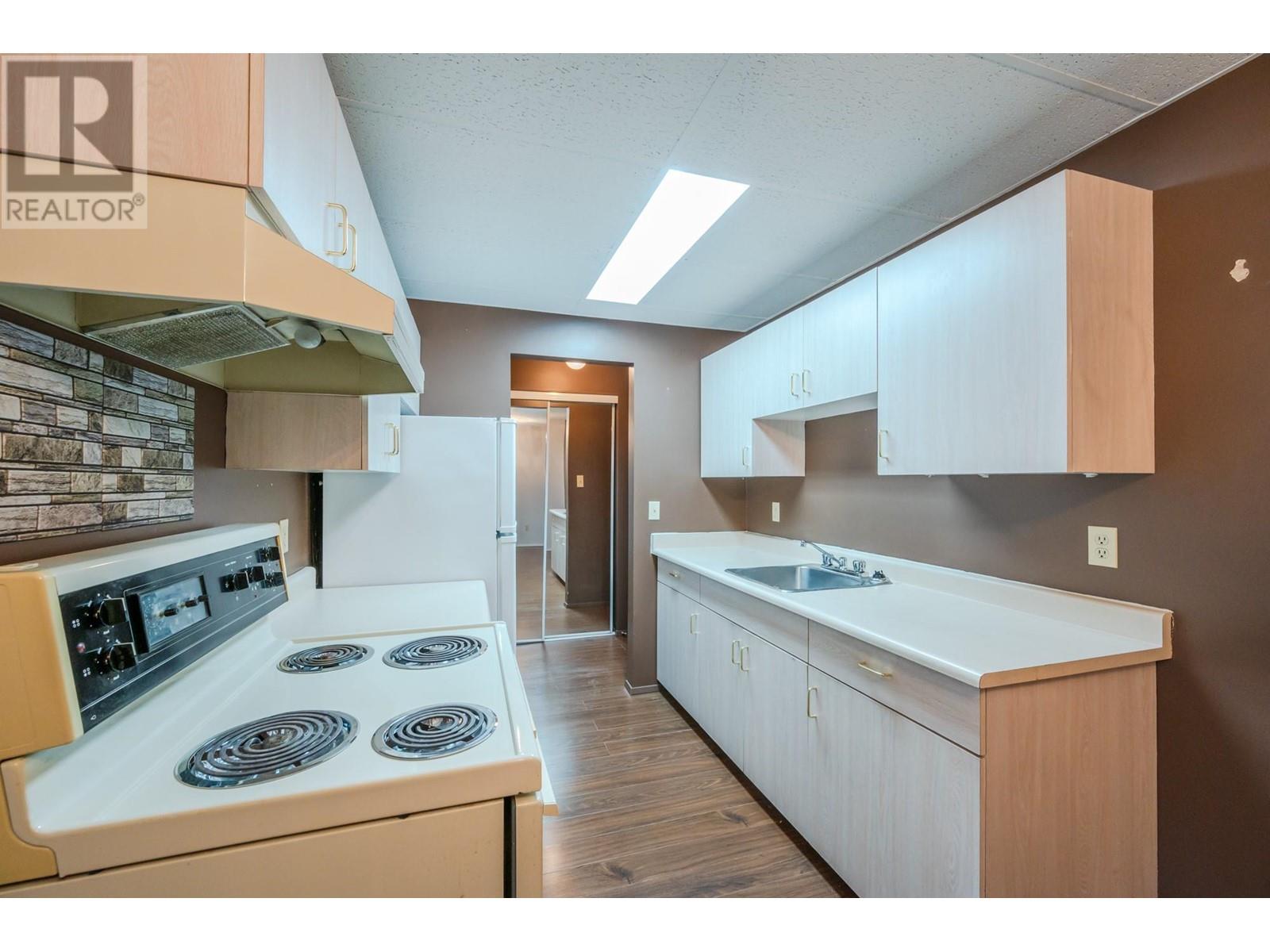 Property at 1410 Penticton Avenue Unit# 215 image 5