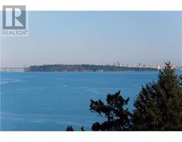 3699 SUNSET LANE, West Vancouver, British Columbia