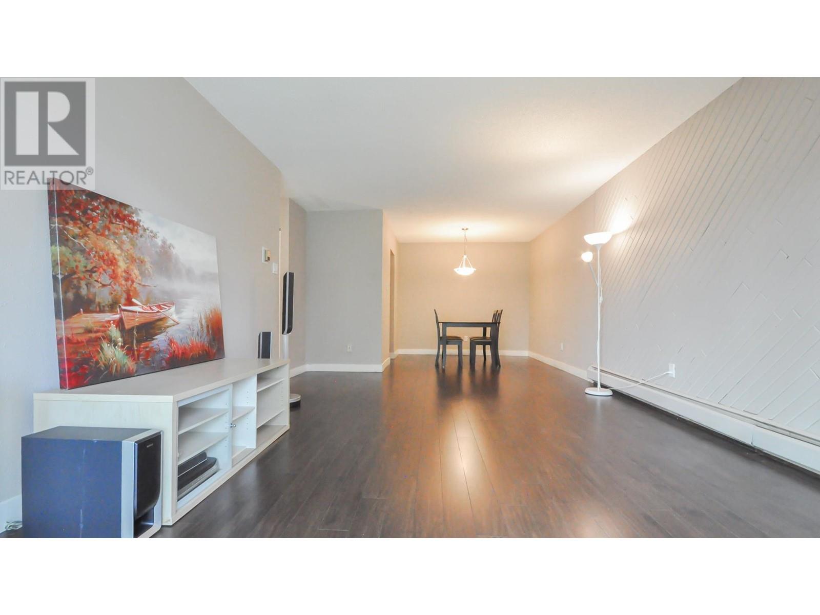 204 3411 Springfield Drive, Richmond, British Columbia  V7E 1Z1 - Photo 3 - R2970885