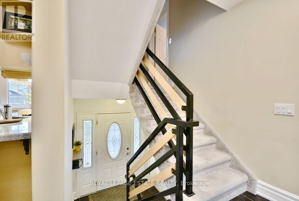 Property at 25 LAIDLAW STREET image 4