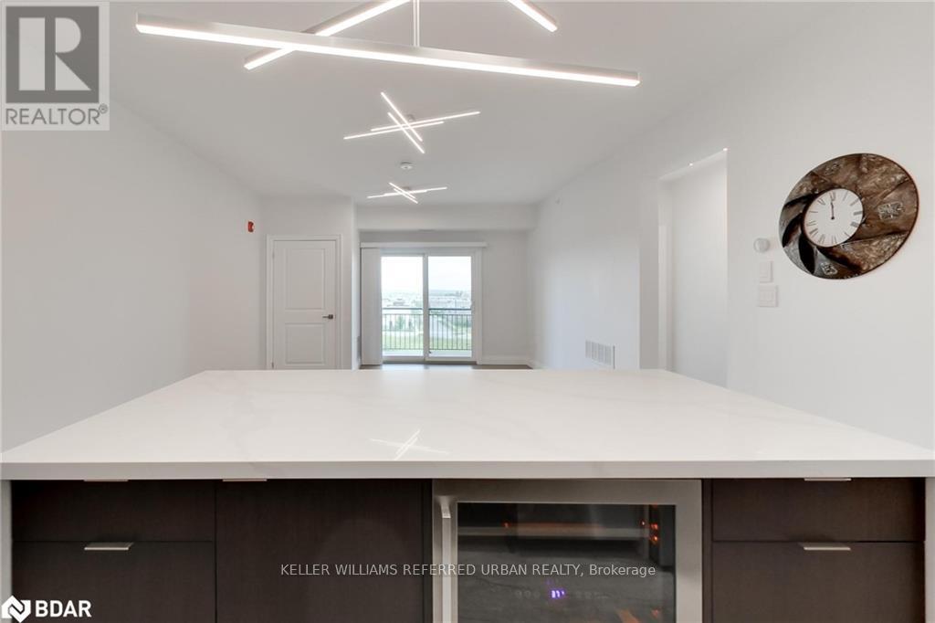 Property at 309 - 295 CUNDLES ROAD E image 3