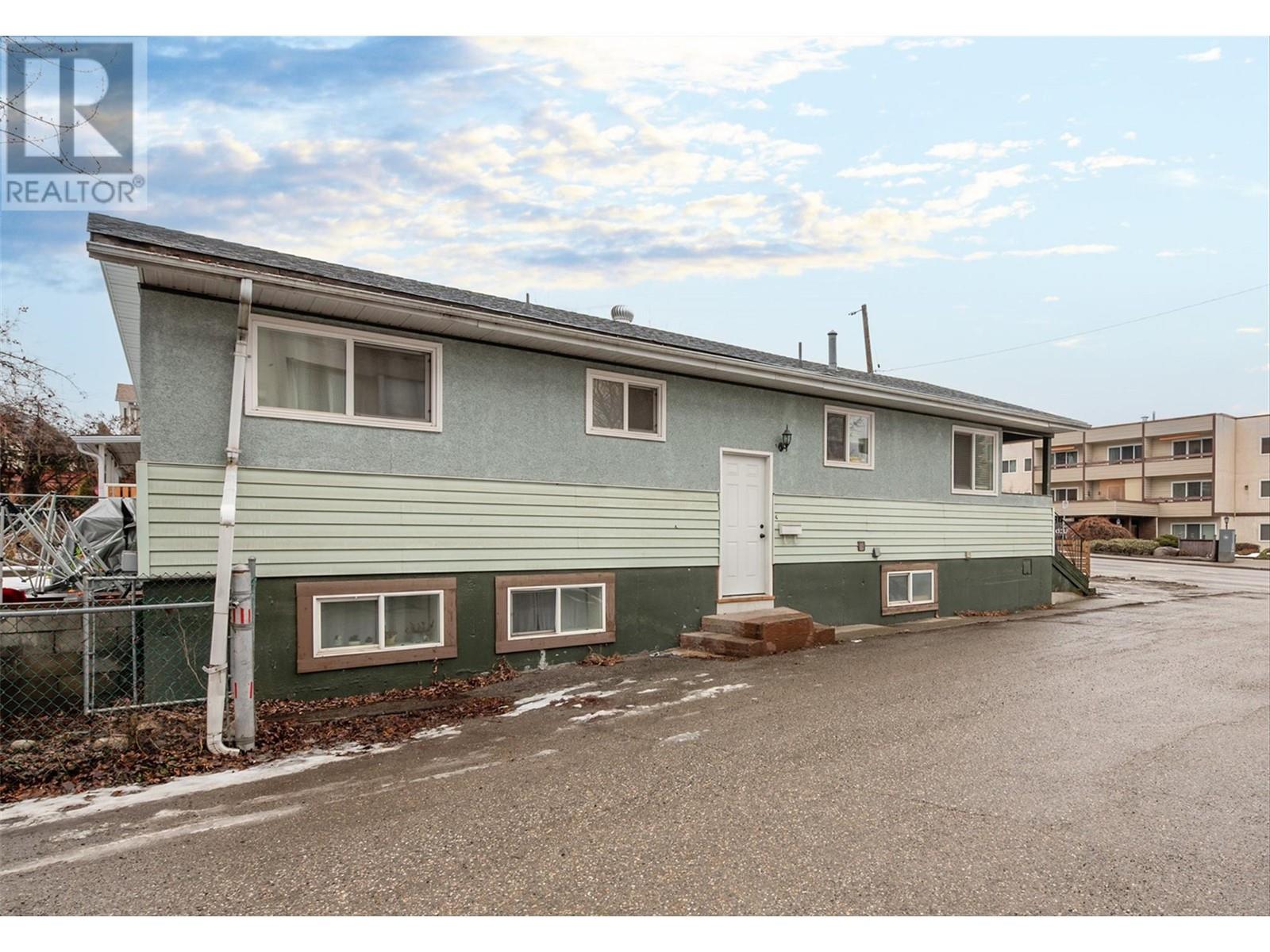3004 37 Street, Vernon, British Columbia