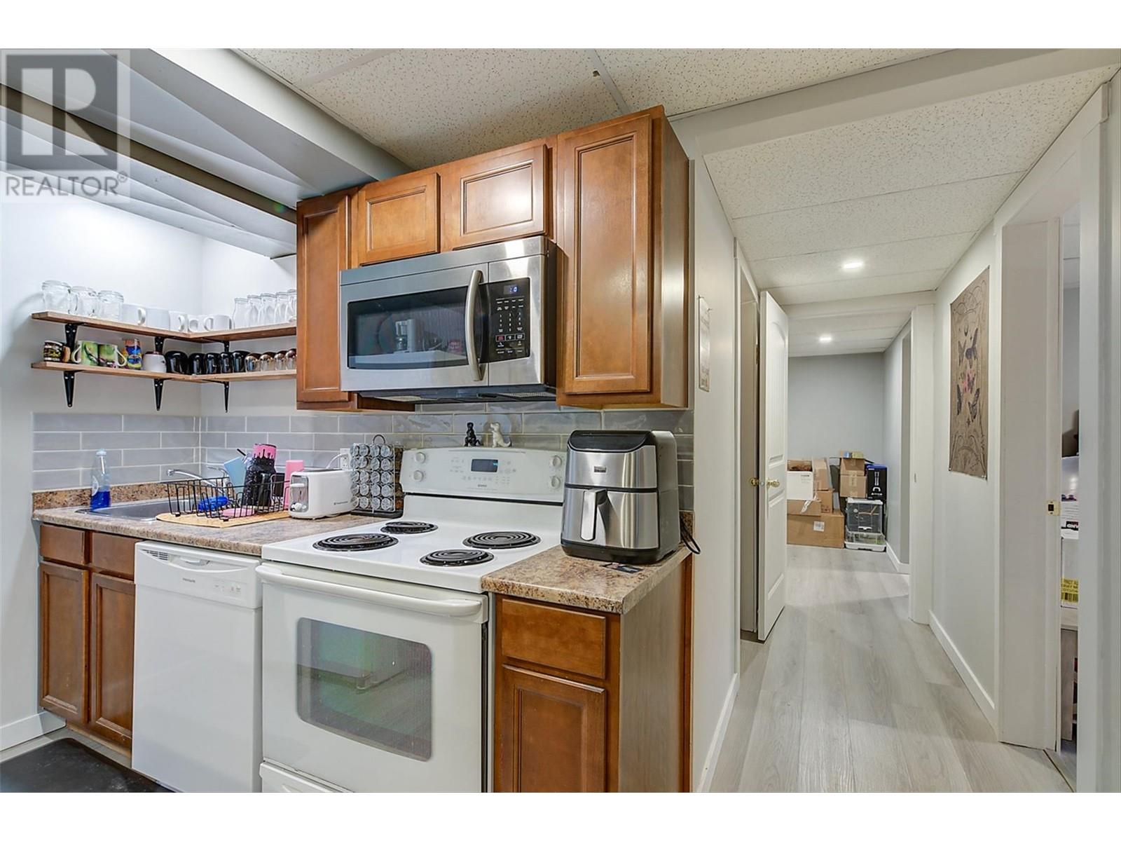 3004 37 Street, Vernon, British Columbia  V1T 6G5 - Photo 30 - 10336626