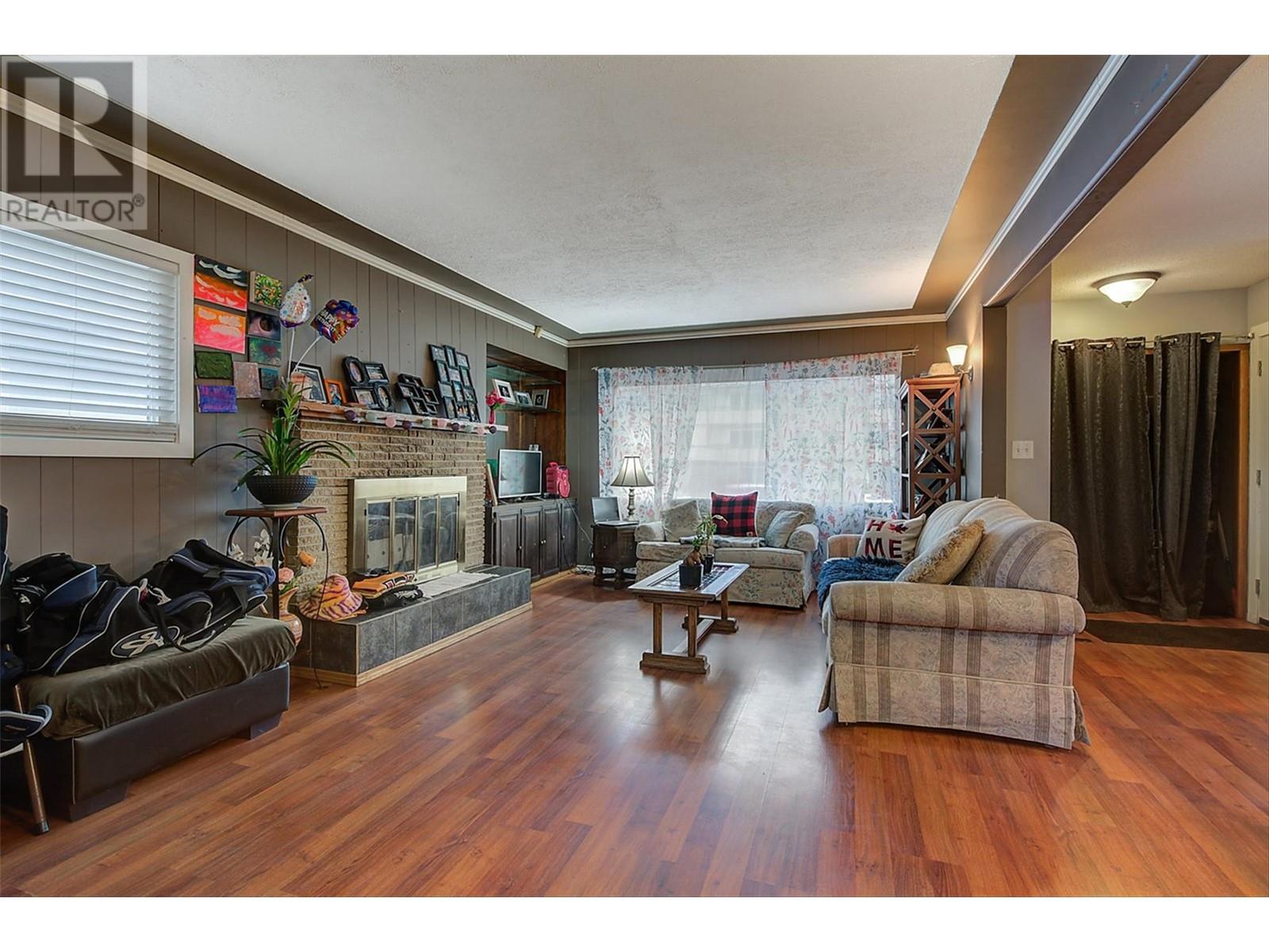 3004 37 Street, Vernon, British Columbia  V1T 6G5 - Photo 8 - 10336626