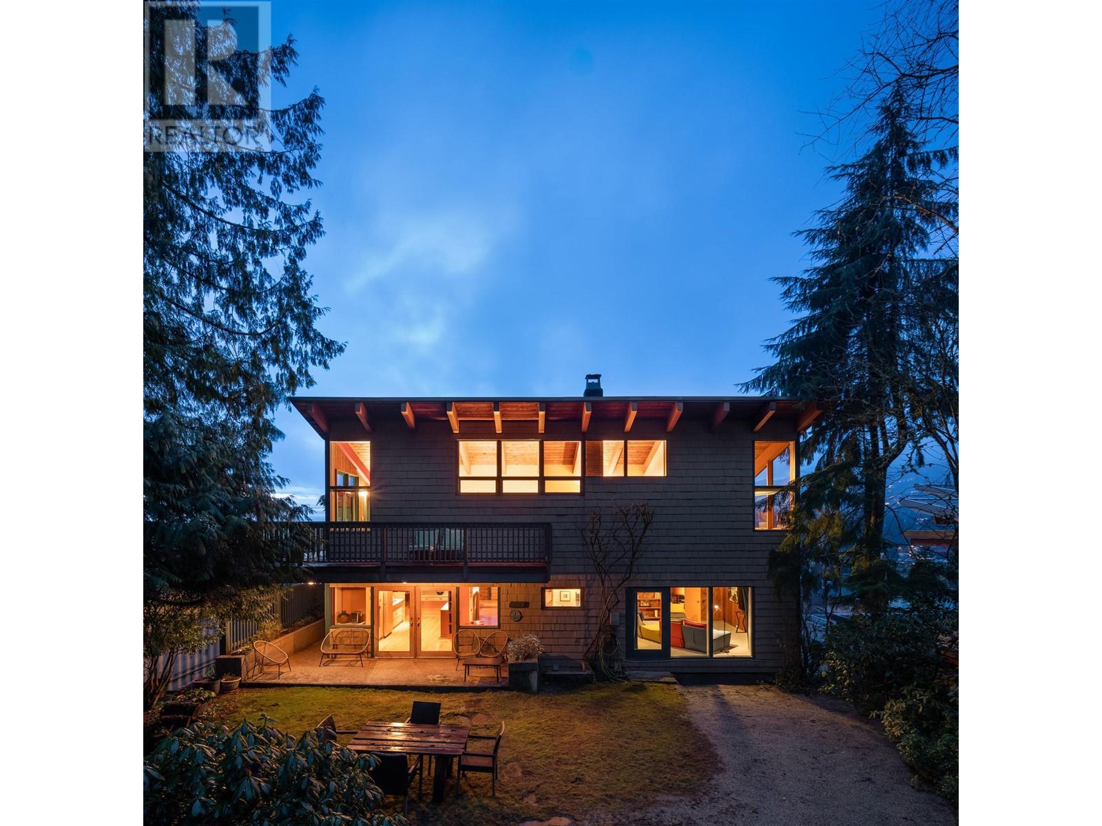 1015 Aubeneau Crescent, West Vancouver, British Columbia  V7T 1T4 - Photo 36 - R2971937