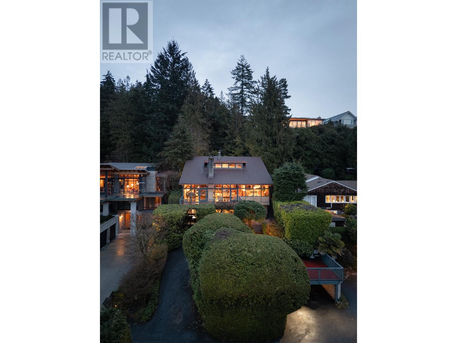 1015 Aubeneau Crescent, West Vancouver, British Columbia  V7T 1T4 - Photo 40 - R2971937