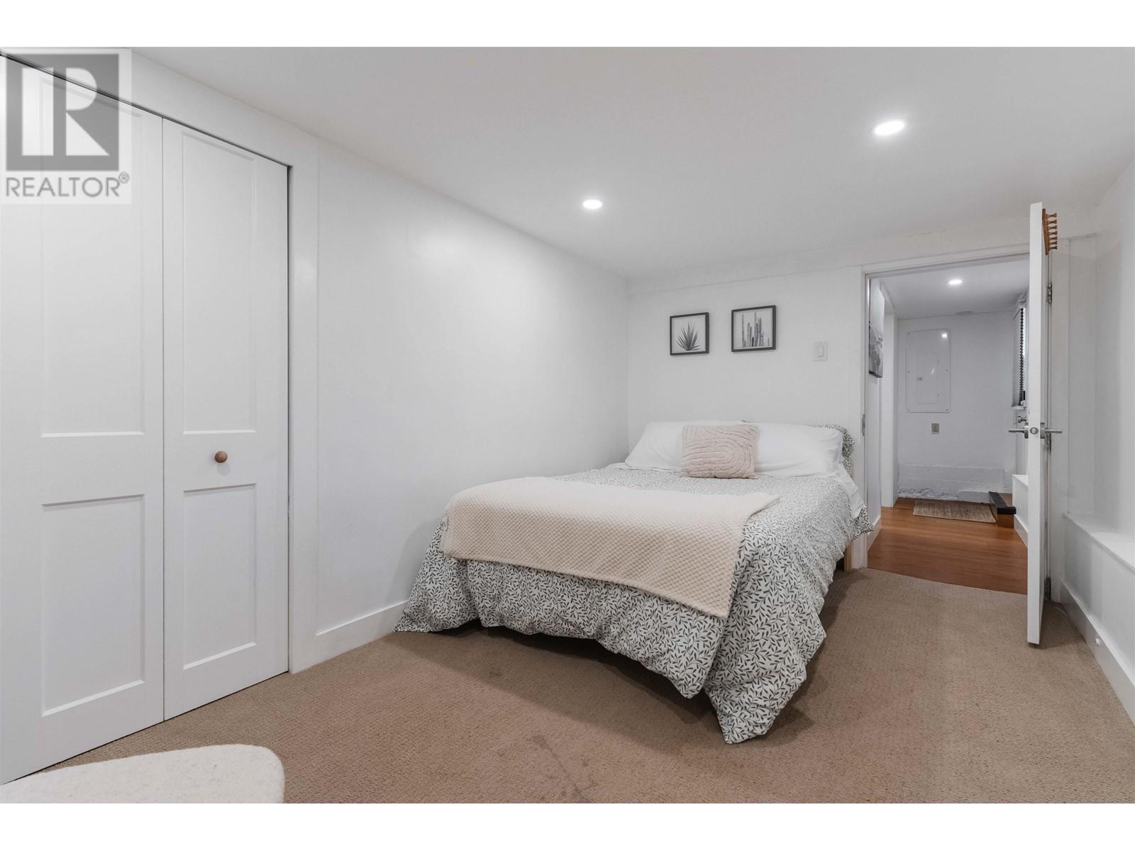 Listing Picture 19 of 38 : 2689 MCGILL STREET, Vancouver / 溫哥華 - 魯藝地產 Yvonne Lu Group - MLS Medallion Club Member