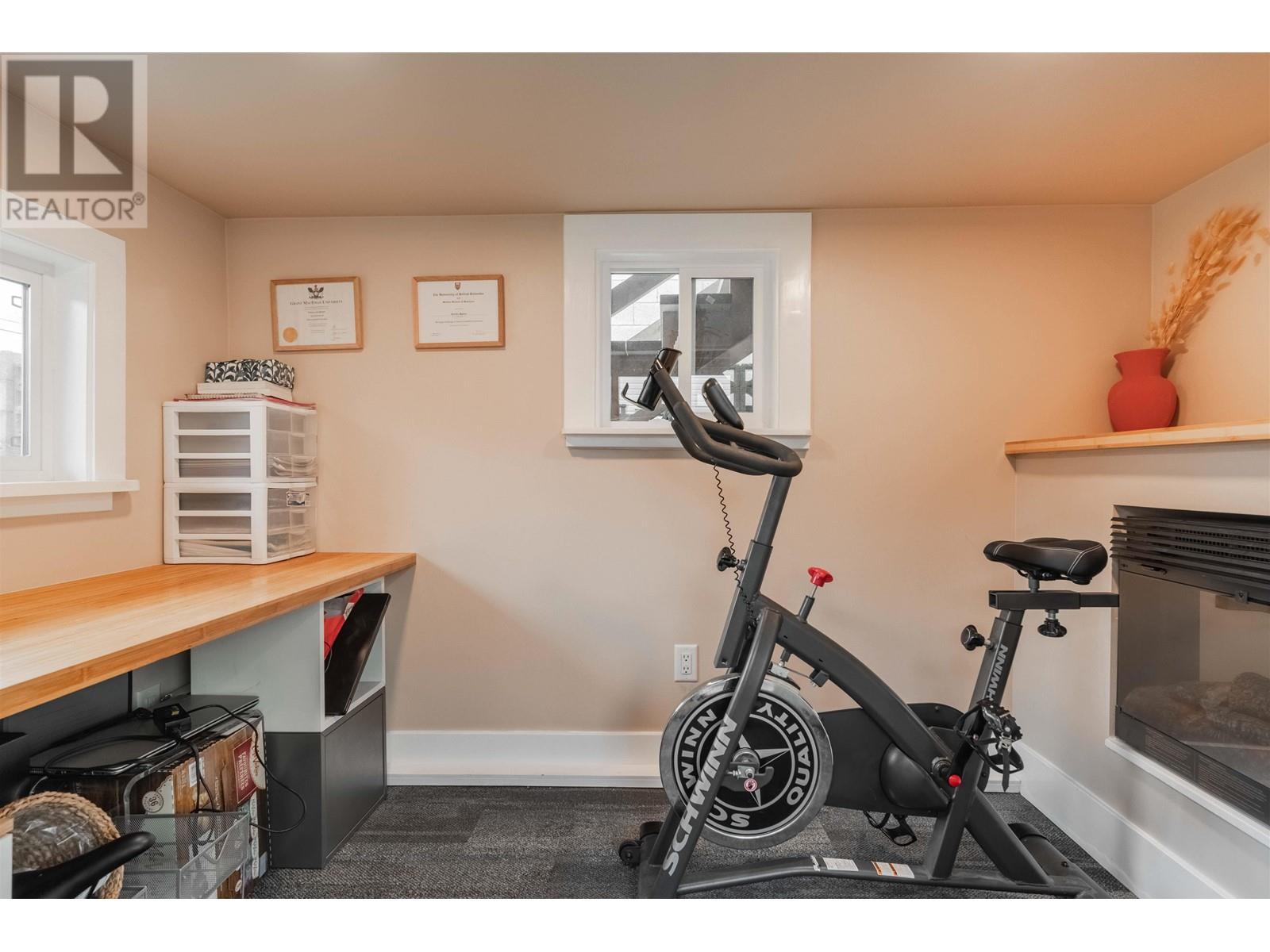 Listing Picture 25 of 38 : 2689 MCGILL STREET, Vancouver / 溫哥華 - 魯藝地產 Yvonne Lu Group - MLS Medallion Club Member