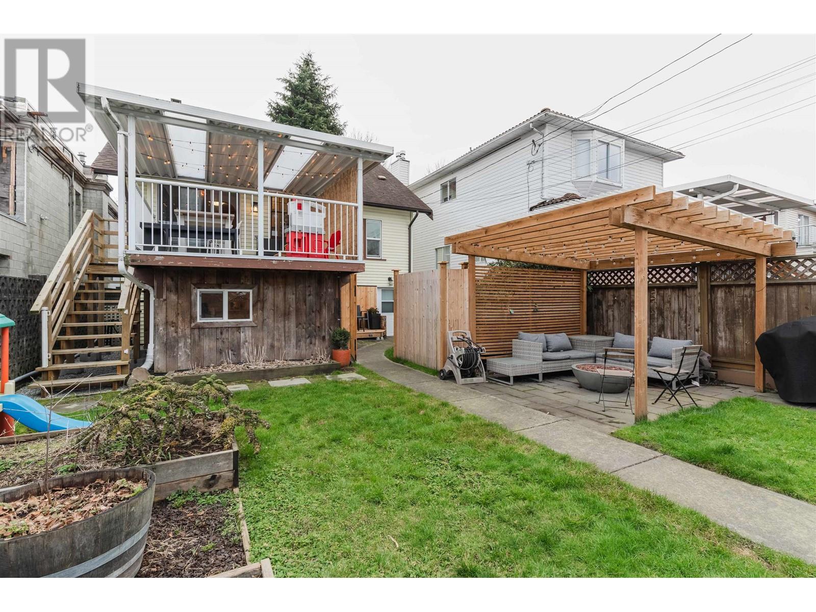 Listing Picture 30 of 38 : 2689 MCGILL STREET, Vancouver / 溫哥華 - 魯藝地產 Yvonne Lu Group - MLS Medallion Club Member