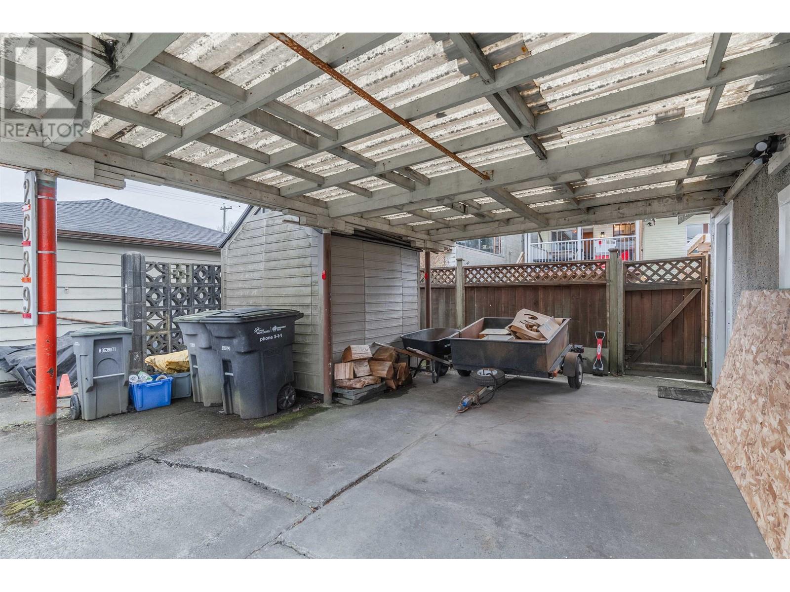 Listing Picture 31 of 38 : 2689 MCGILL STREET, Vancouver / 溫哥華 - 魯藝地產 Yvonne Lu Group - MLS Medallion Club Member