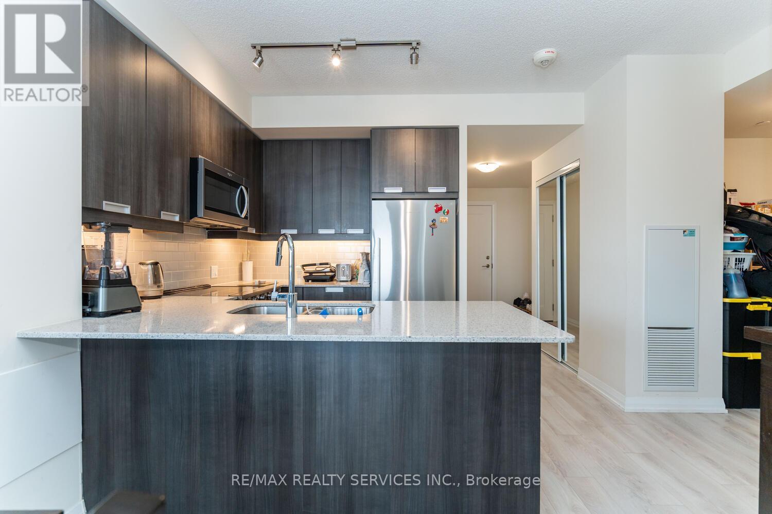 509 - 65 Watergarden Drive, Mississauga, Ontario  L5R 0G9 - Photo 12 - W11994181