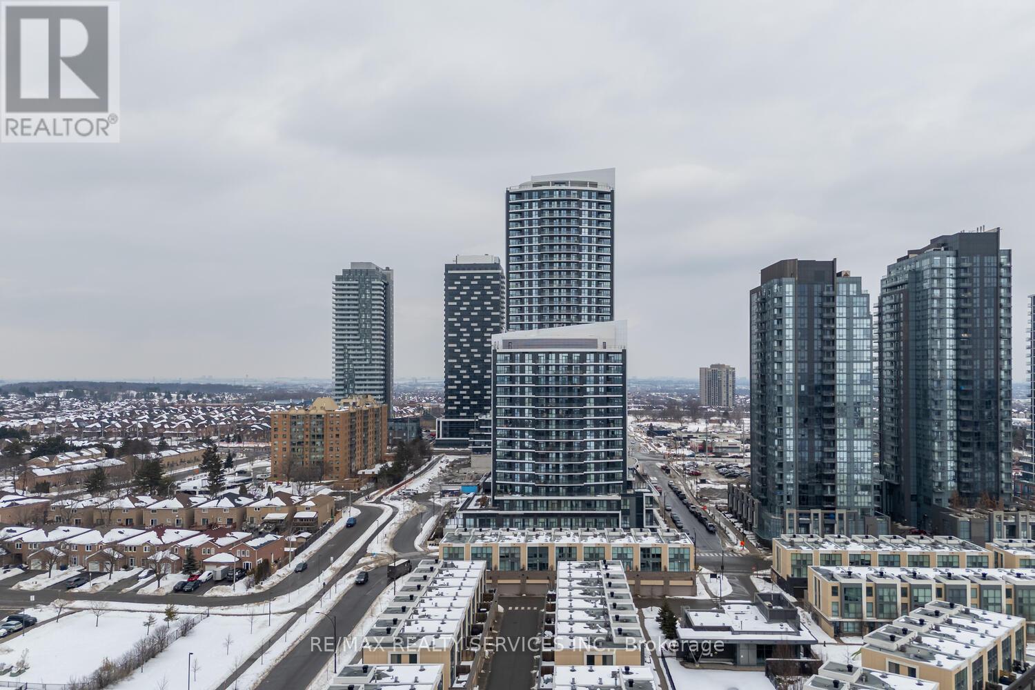 509 - 65 Watergarden Drive, Mississauga, Ontario  L5R 0G9 - Photo 2 - W11994181