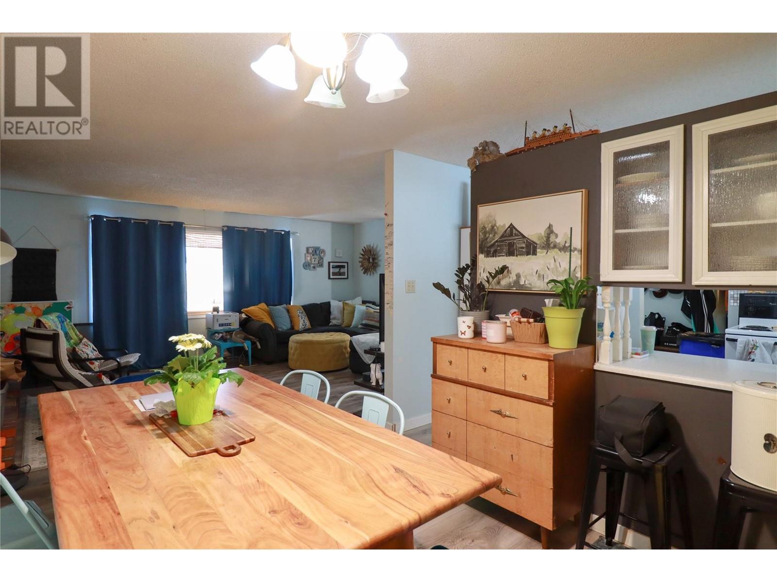 Property at 12115 Marshall Crescent image 4