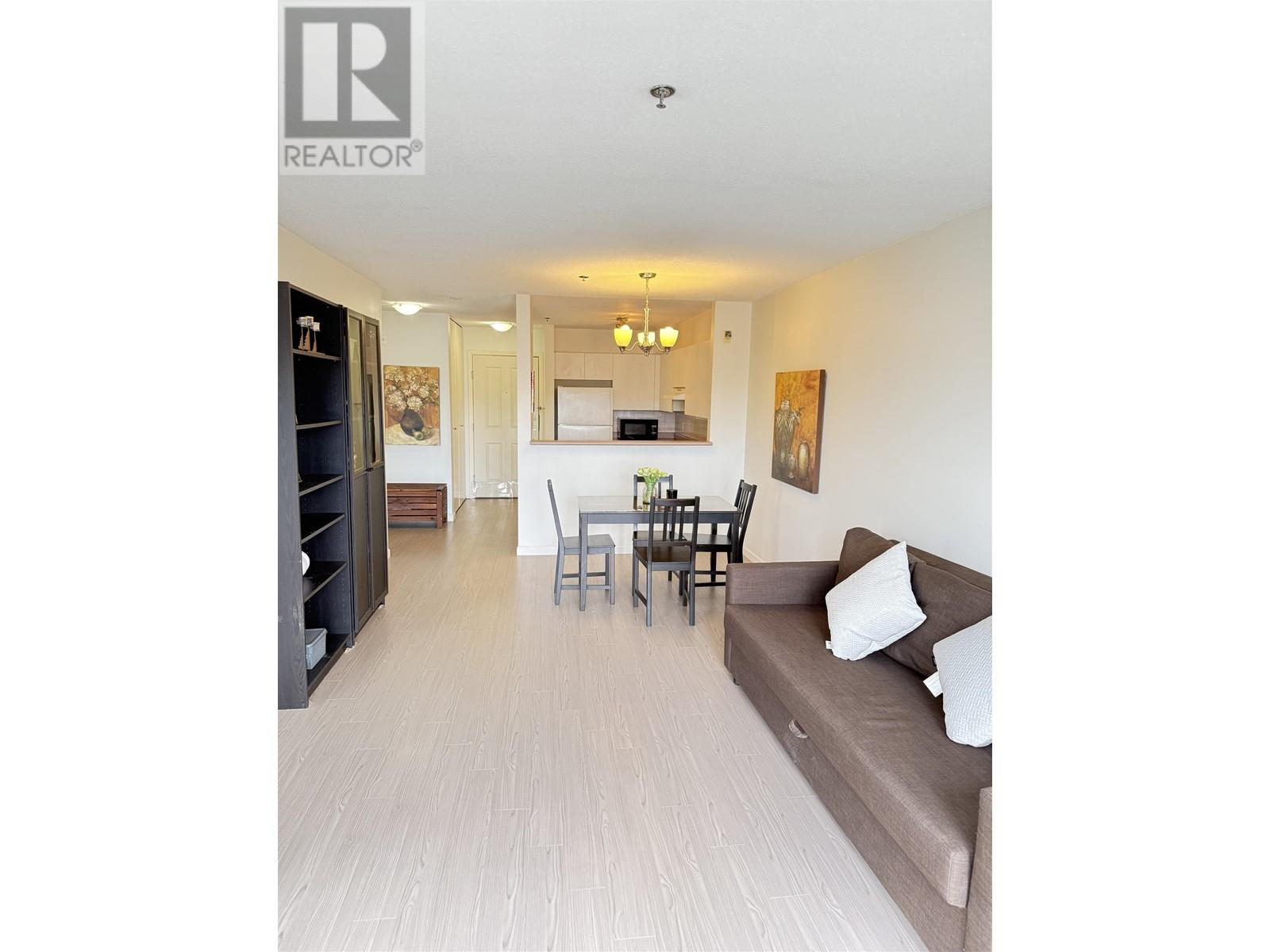 Listing Picture 3 of 14 : 308 8600 JONES ROAD, Richmond / 烈治文 - 魯藝地產 Yvonne Lu Group - MLS Medallion Club Member