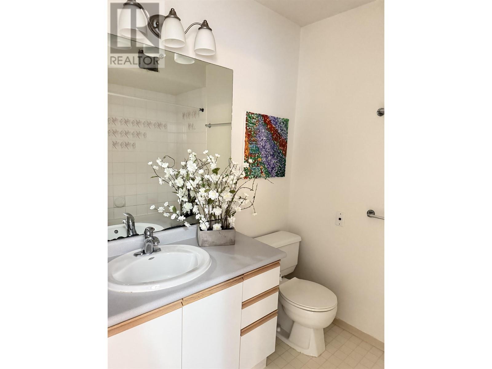 Listing Picture 10 of 14 : 308 8600 JONES ROAD, Richmond / 烈治文 - 魯藝地產 Yvonne Lu Group - MLS Medallion Club Member