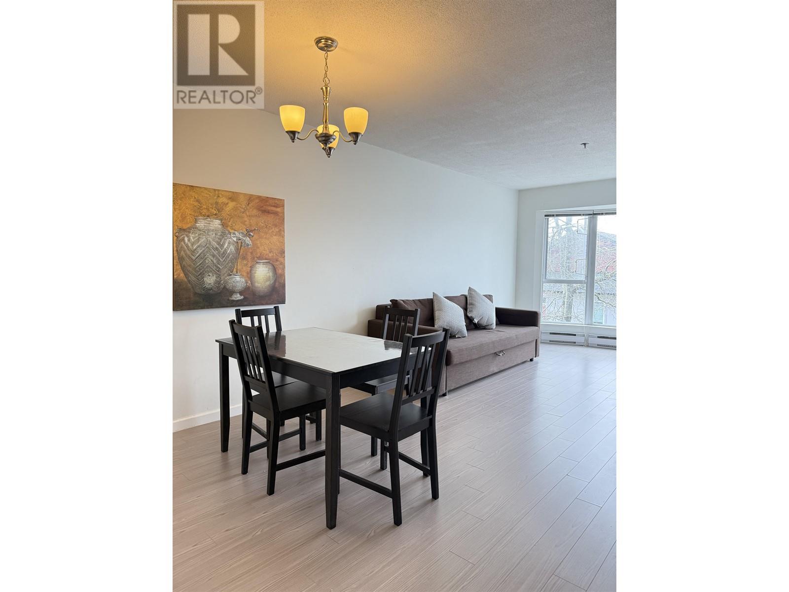 Listing Picture 5 of 14 : 308 8600 JONES ROAD, Richmond / 烈治文 - 魯藝地產 Yvonne Lu Group - MLS Medallion Club Member