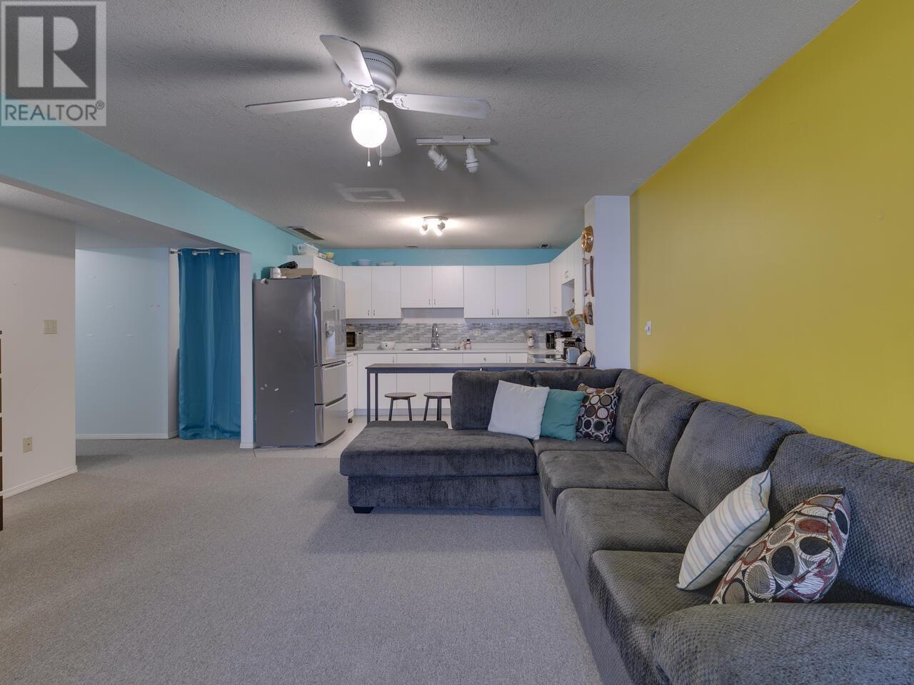 7445 Willard Street, Burnaby, British Columbia  V3N 2W2 - Photo 39 - R2971717