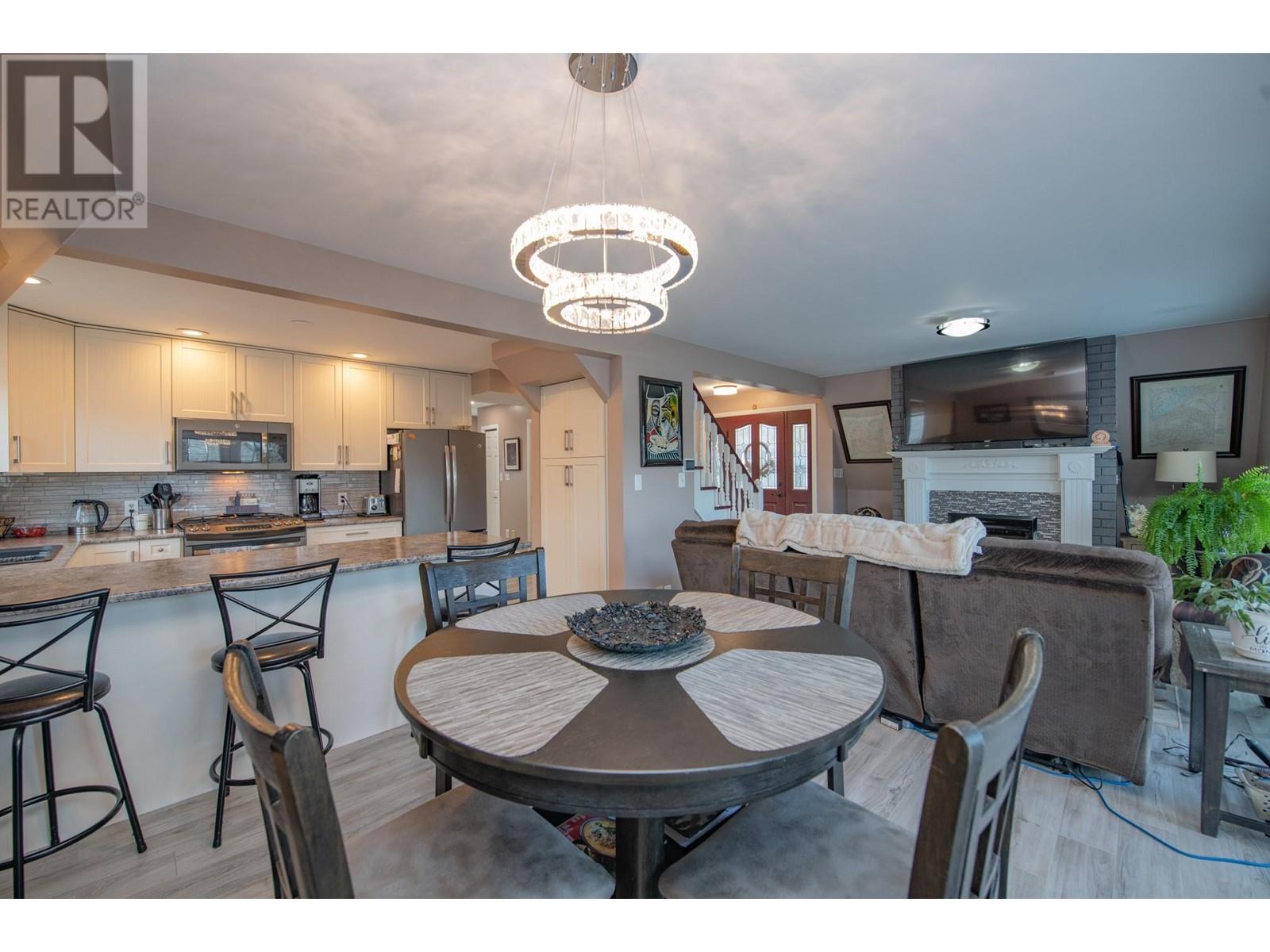 682 Cougar Street, Vernon, British Columbia  V1H 2A1 - Photo 8 - 10337085