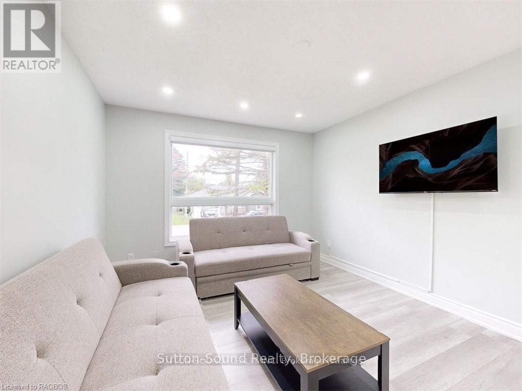 379 Isaac Street, South Bruce Peninsula, Ontario  N0H 2T0 - Photo 10 - X11994381