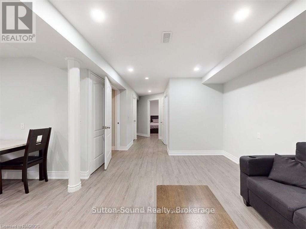 379 Isaac Street, South Bruce Peninsula, Ontario  N0H 2T0 - Photo 33 - X11994381