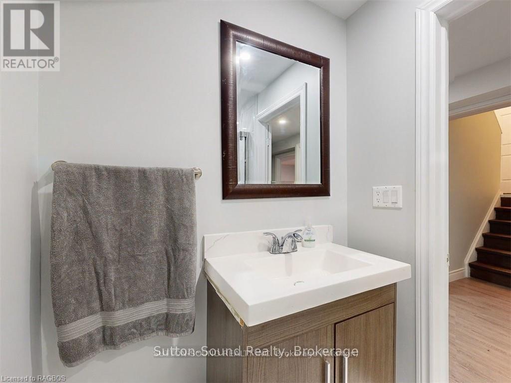 379 Isaac Street, South Bruce Peninsula, Ontario  N0H 2T0 - Photo 43 - X11994381