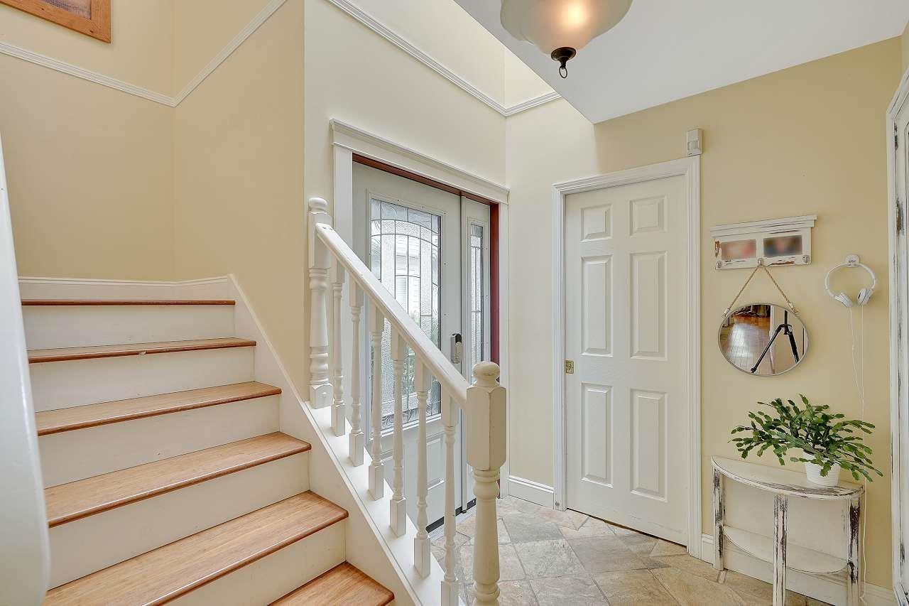 Property at 855 HABGOOD STREET image 3