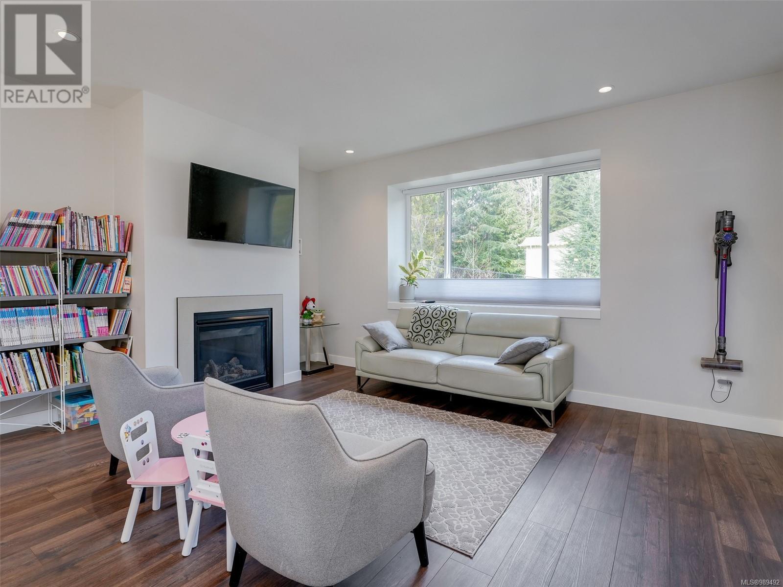 Property at 6407 Hopkins Crt image 3