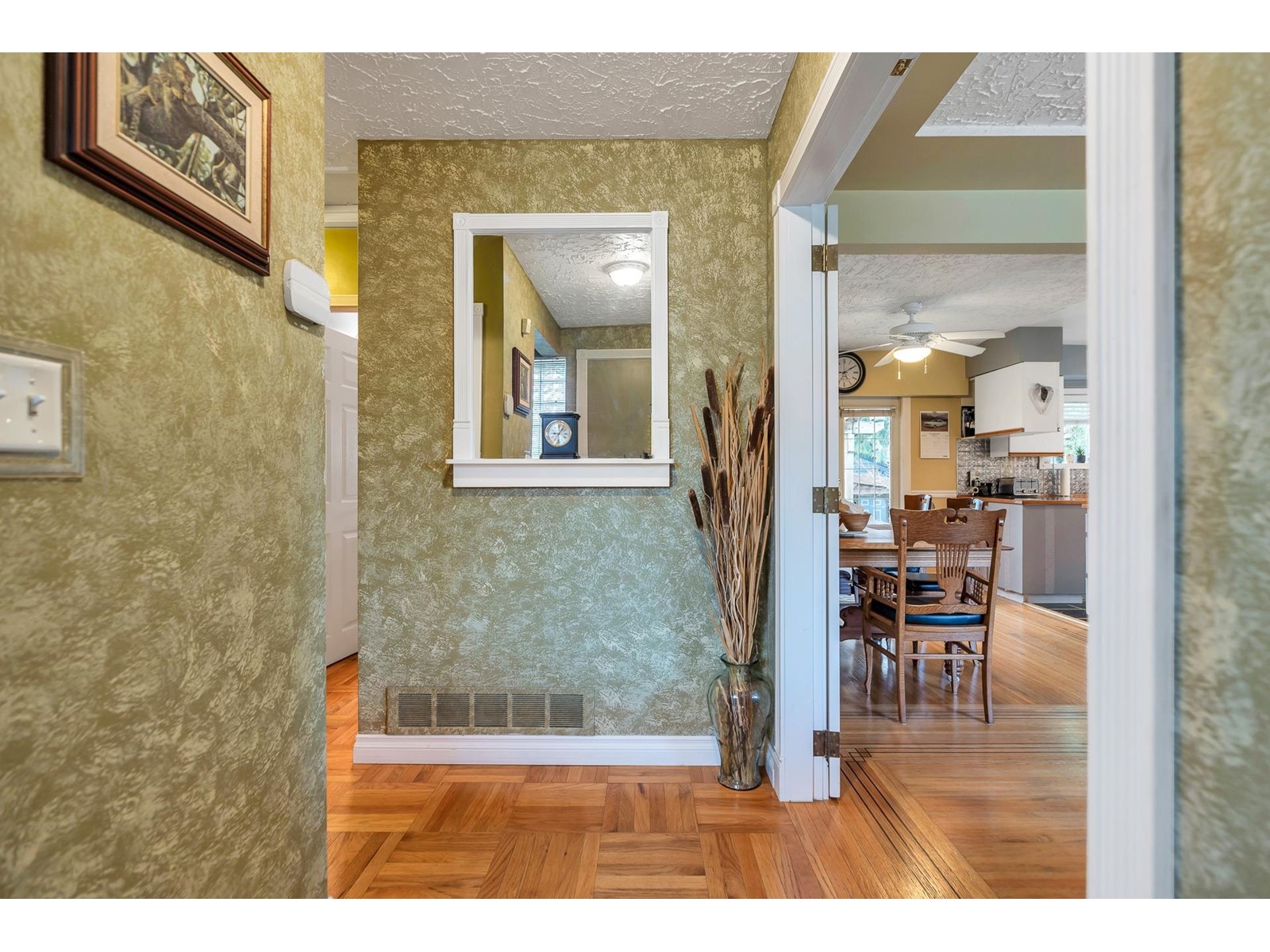 6024 128 Street, Surrey, British Columbia  V3X 1T1 - Photo 9 - R2971448