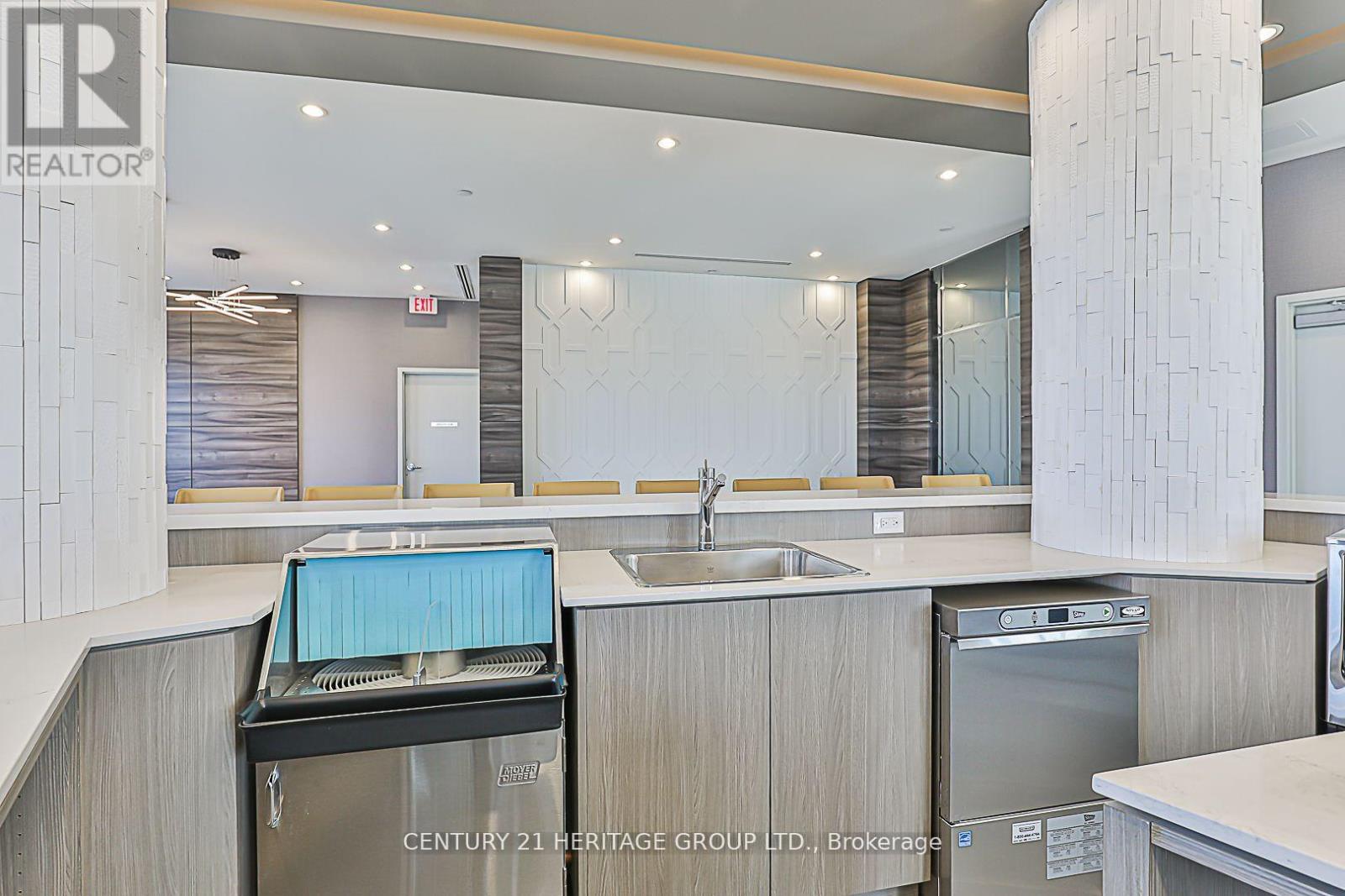 Level 13, Unit 5 - 9205 Yonge Street, Richmond Hill, Ontario  L4C 1V5 - Photo 13 - N11994405