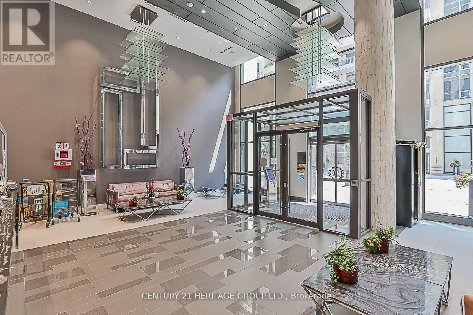 Level 13, Unit 5 - 9205 Yonge Street, Richmond Hill, Ontario  L4C 1V5 - Photo 3 - N11994405