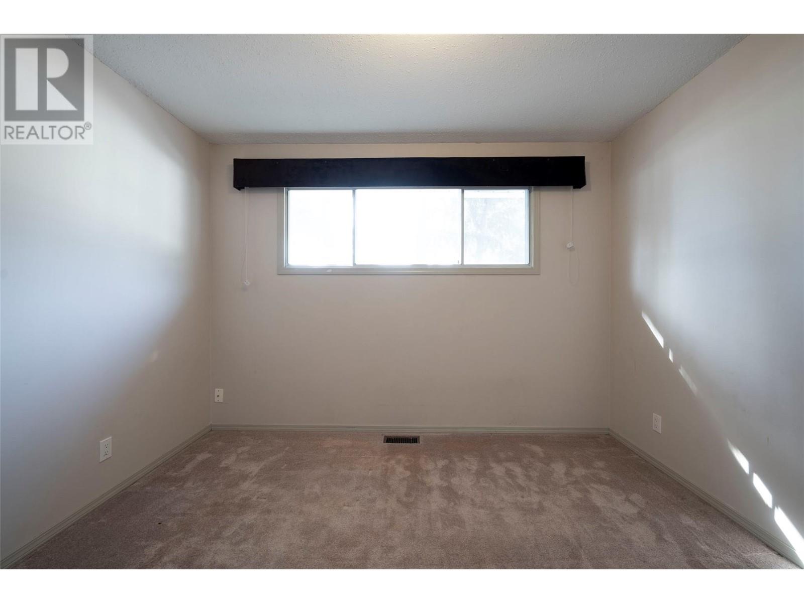 9742 Park Lane, Lavington, British Columbia  V1B 3E5 - Photo 29 - 10335184