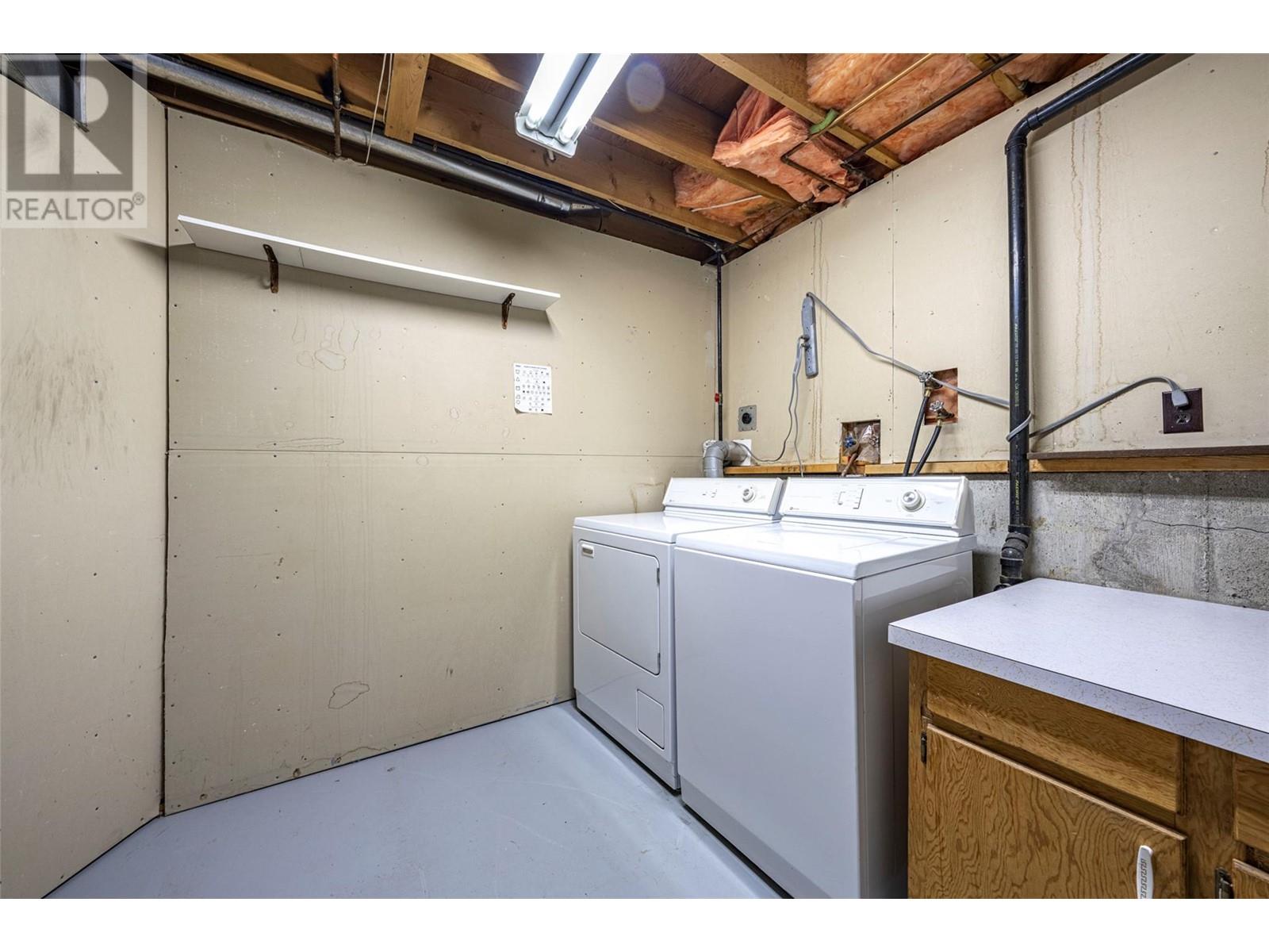 9742 Park Lane, Lavington, British Columbia  V1B 3E5 - Photo 36 - 10335184