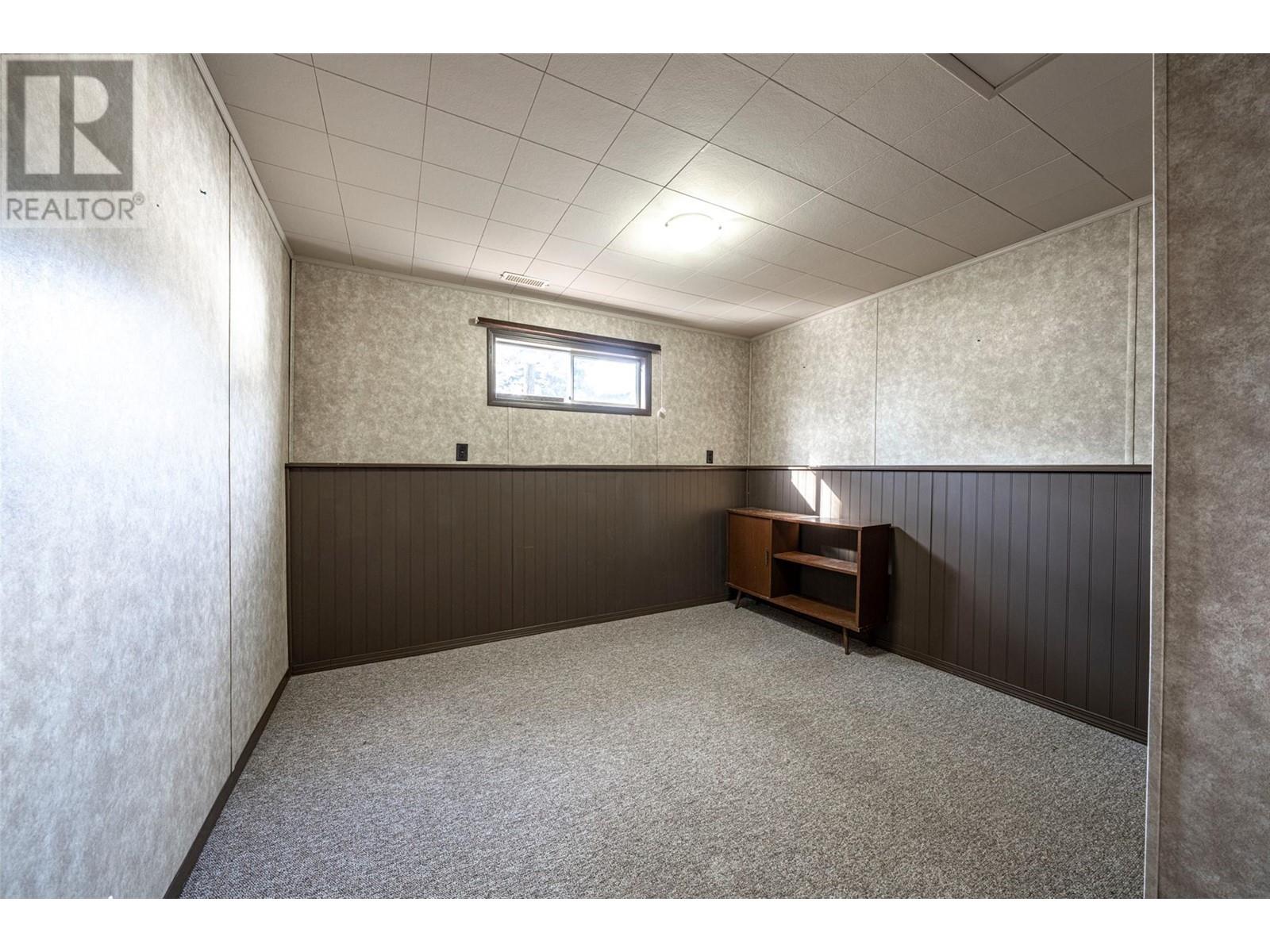 9742 Park Lane, Lavington, British Columbia  V1B 3E5 - Photo 39 - 10335184
