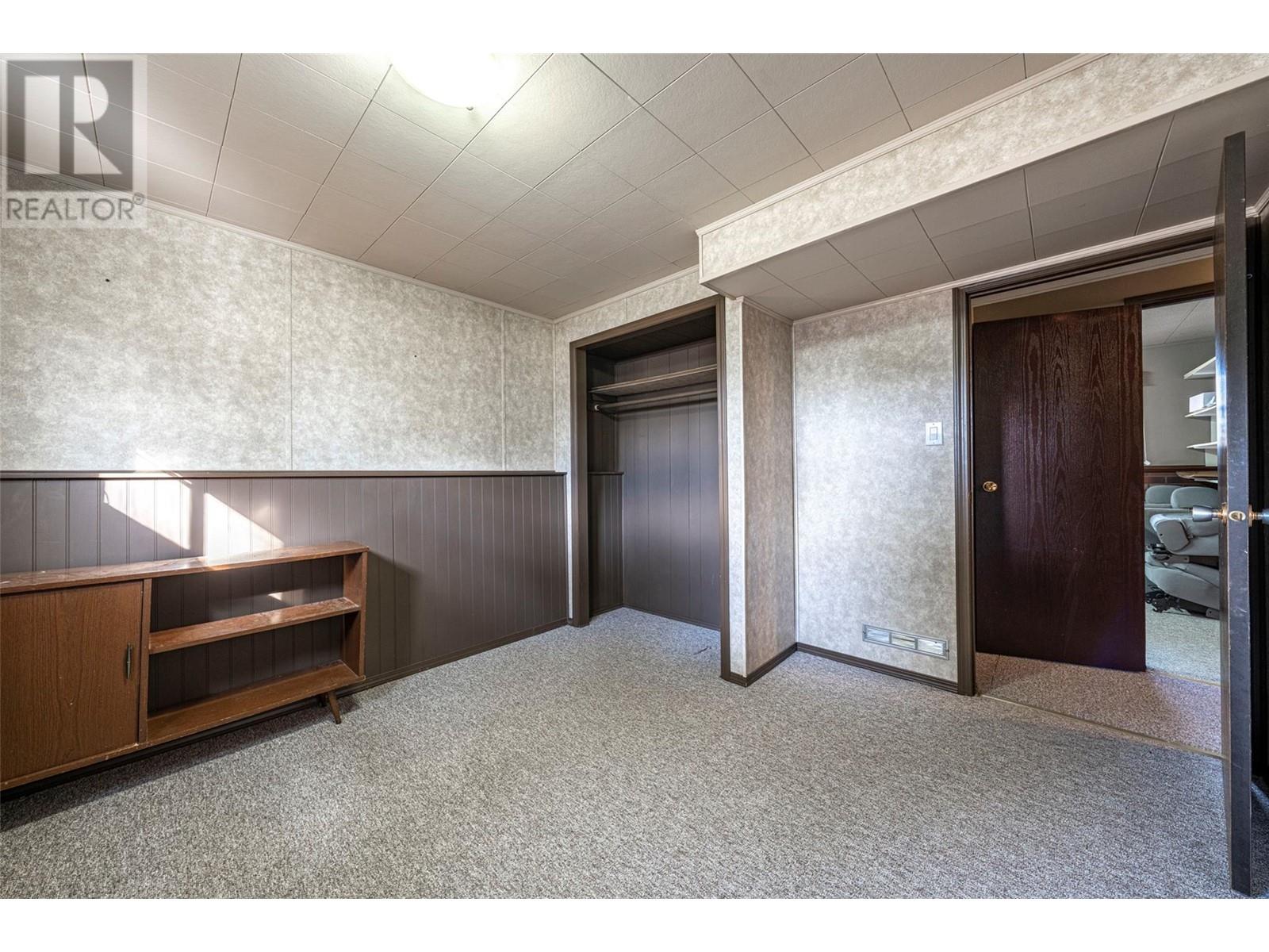 9742 Park Lane, Lavington, British Columbia  V1B 3E5 - Photo 40 - 10335184