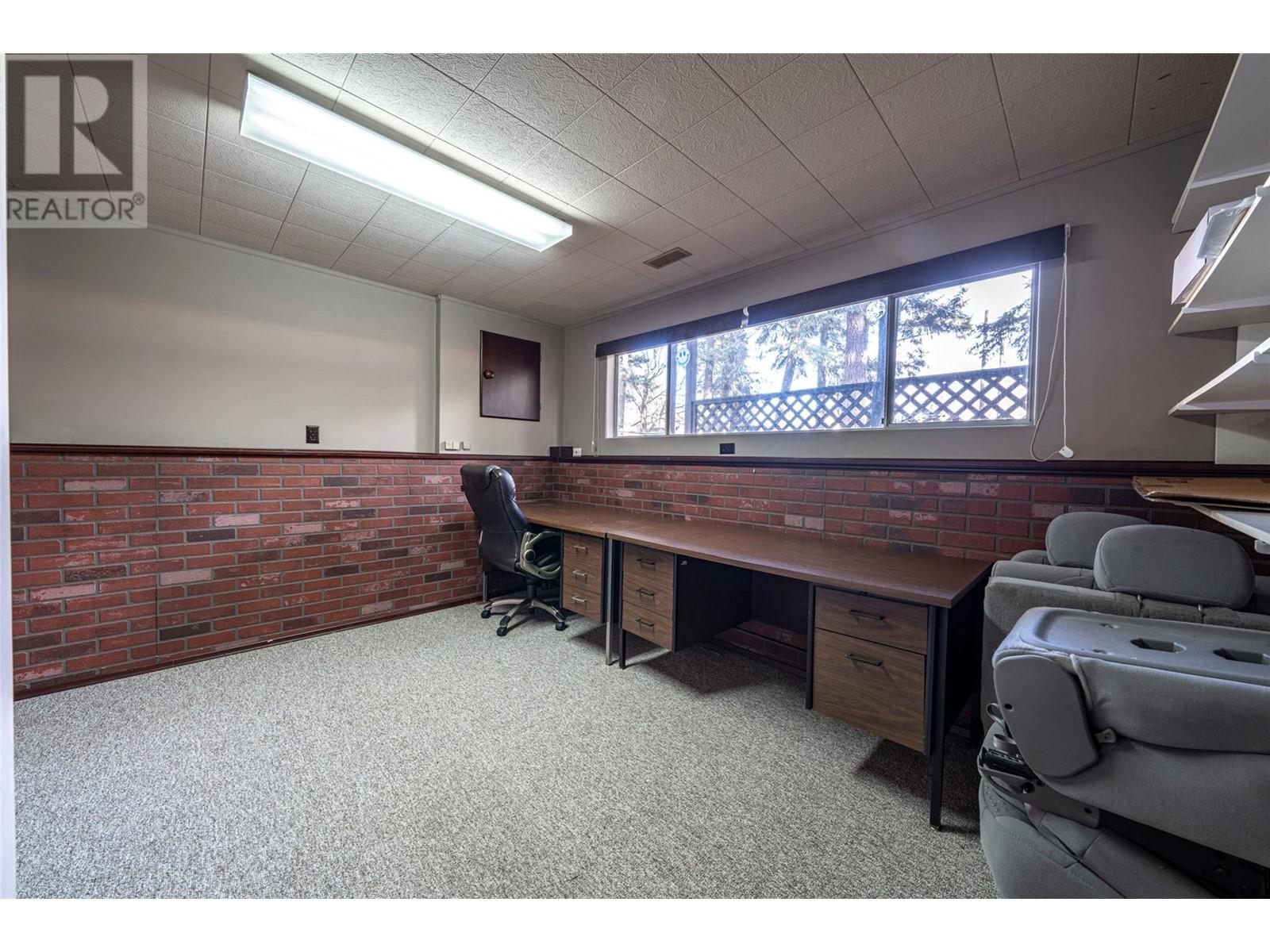 9742 Park Lane, Lavington, British Columbia  V1B 3E5 - Photo 42 - 10335184